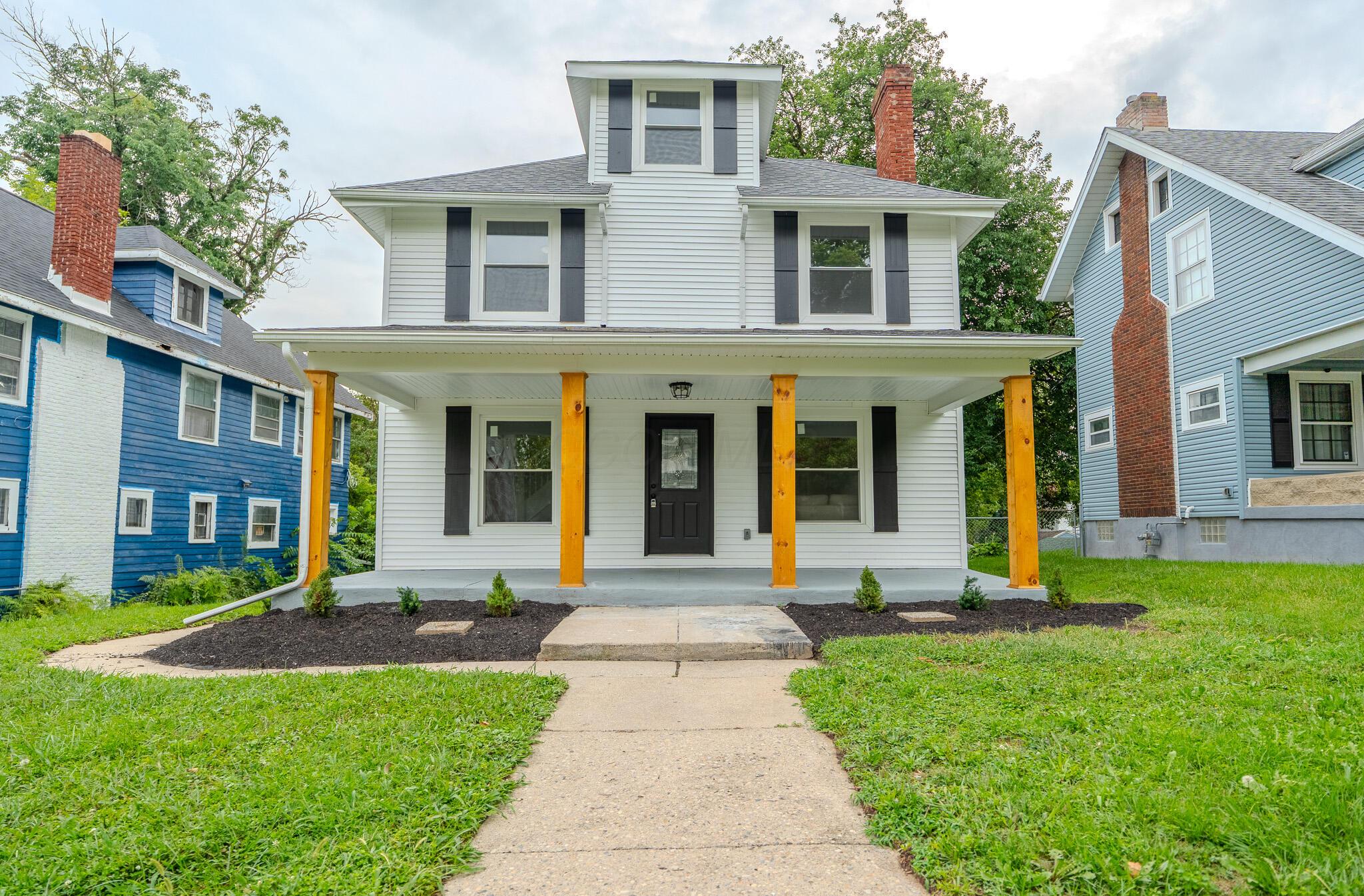 1216 Amherst Place — photo