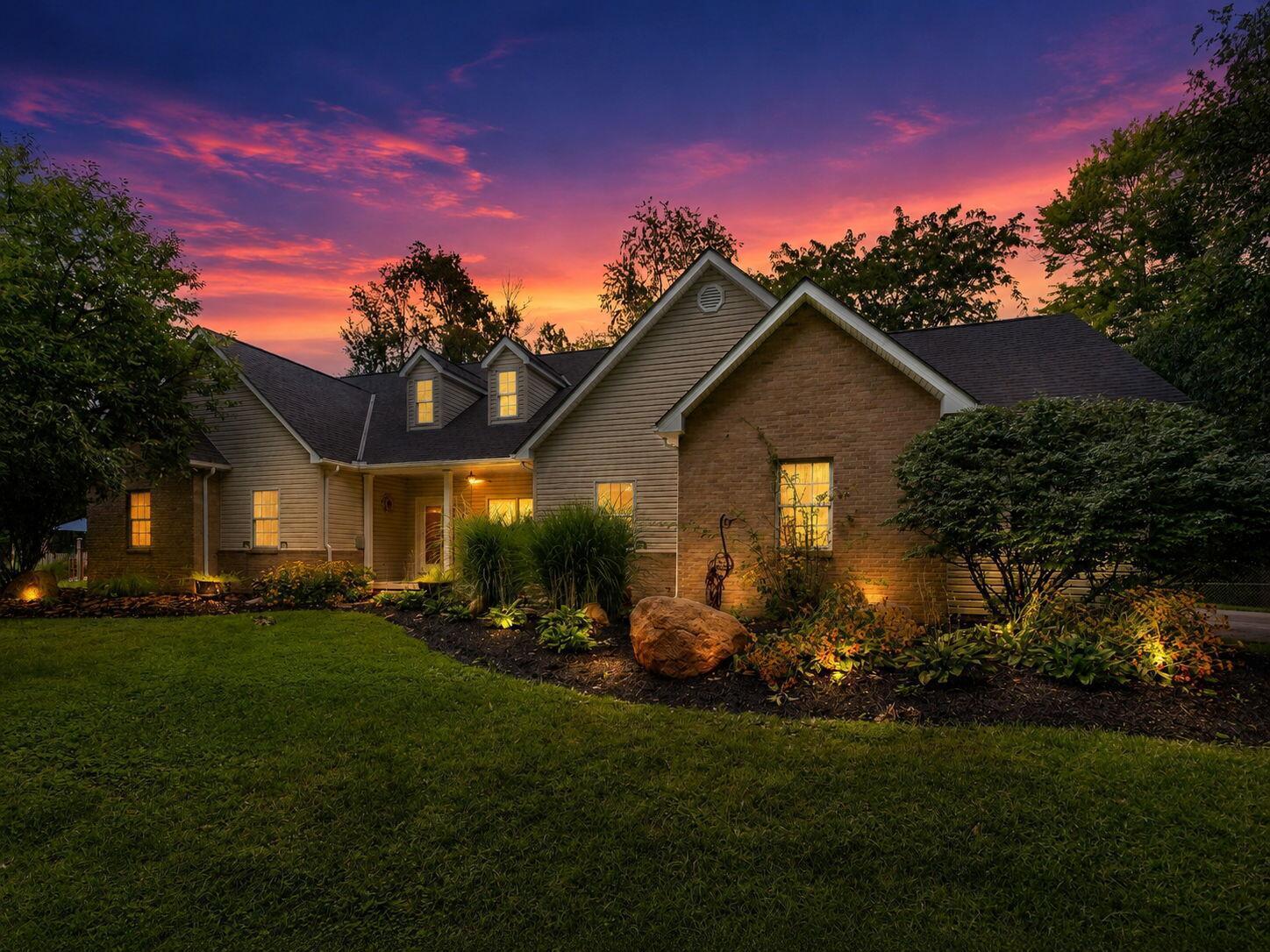 5440 Pleasant Valley Road SW — photo