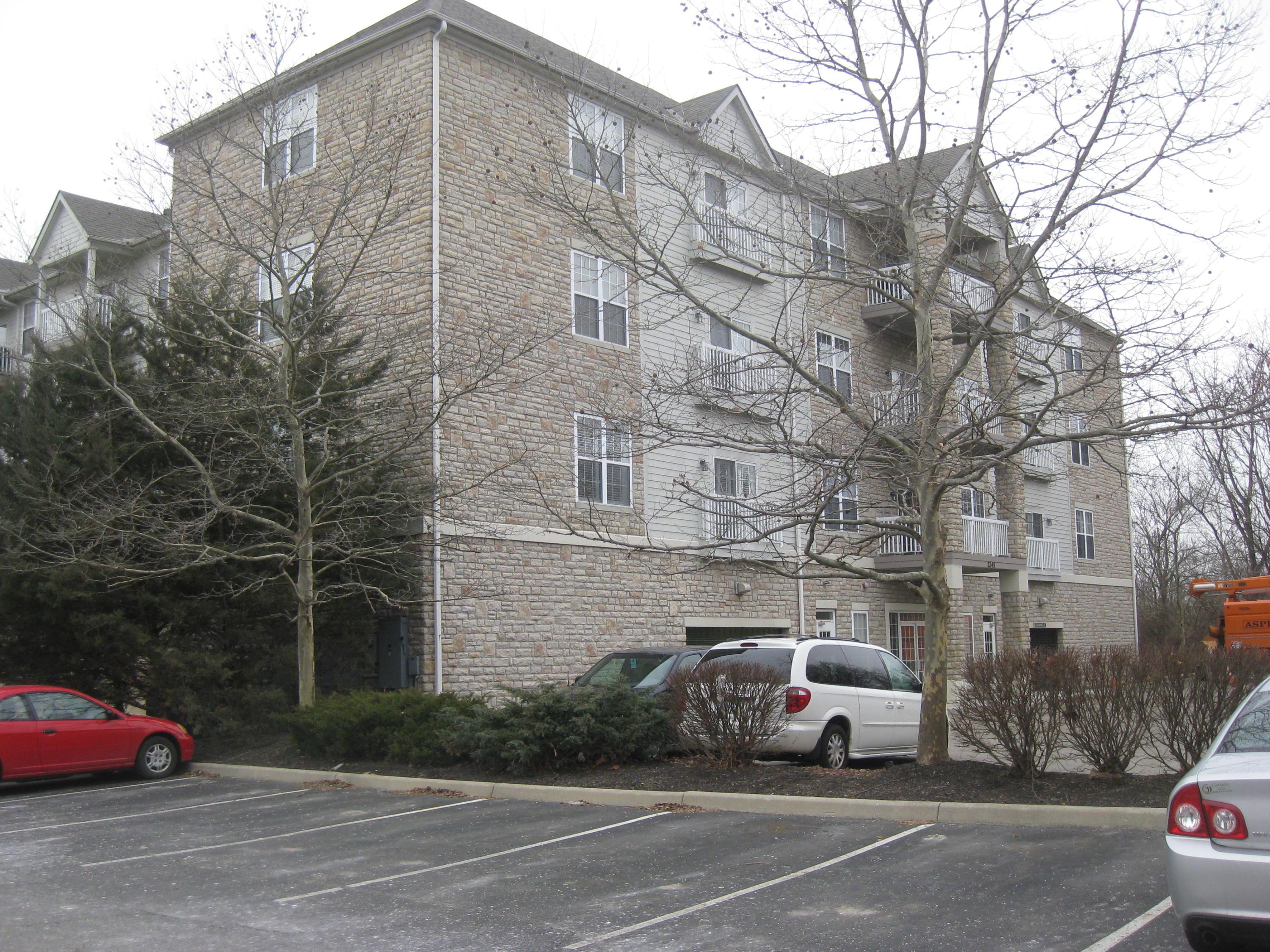 2245 Riverside Drive, 301 — photo