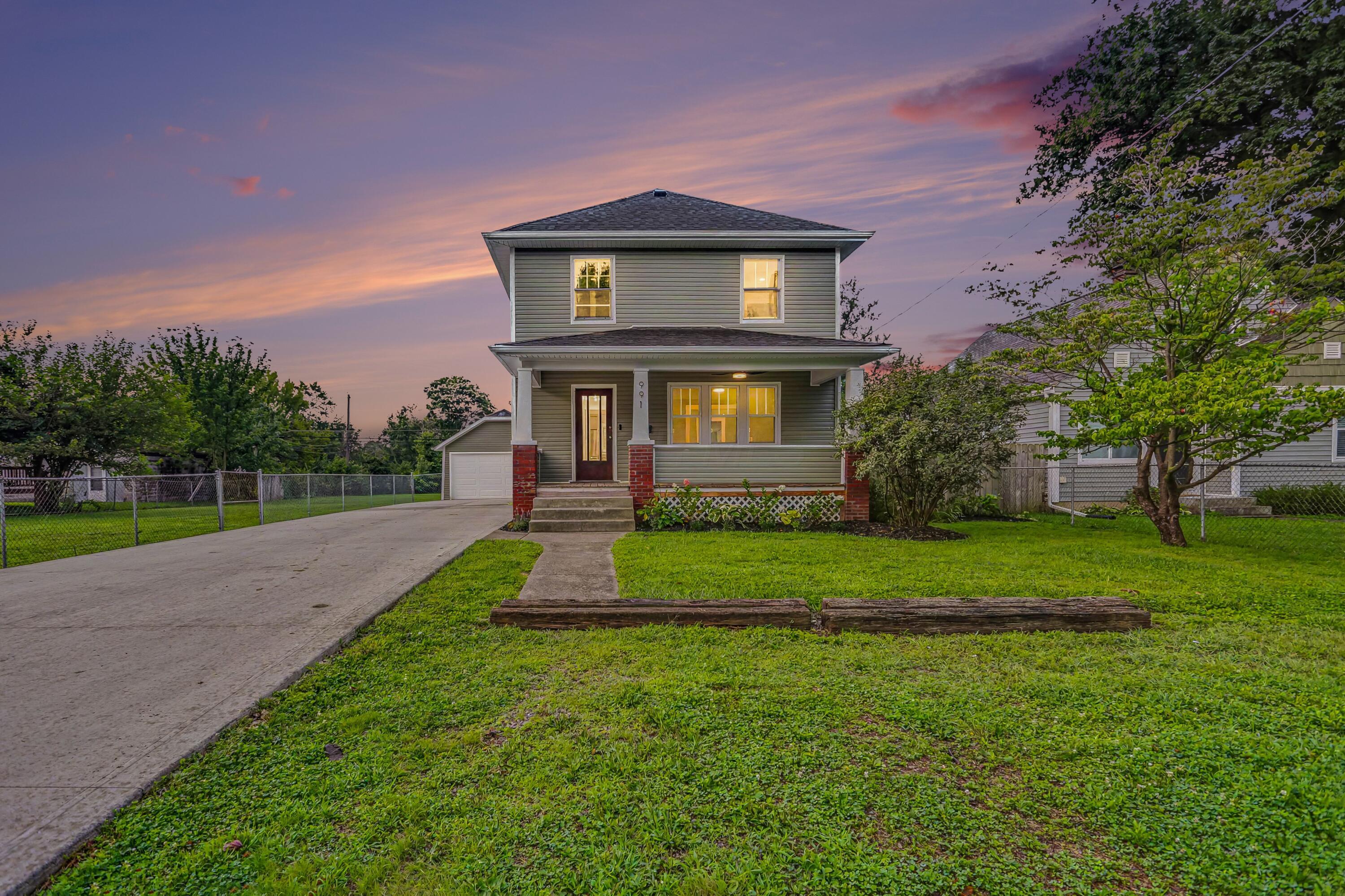 991 Lawrence Drive — photo