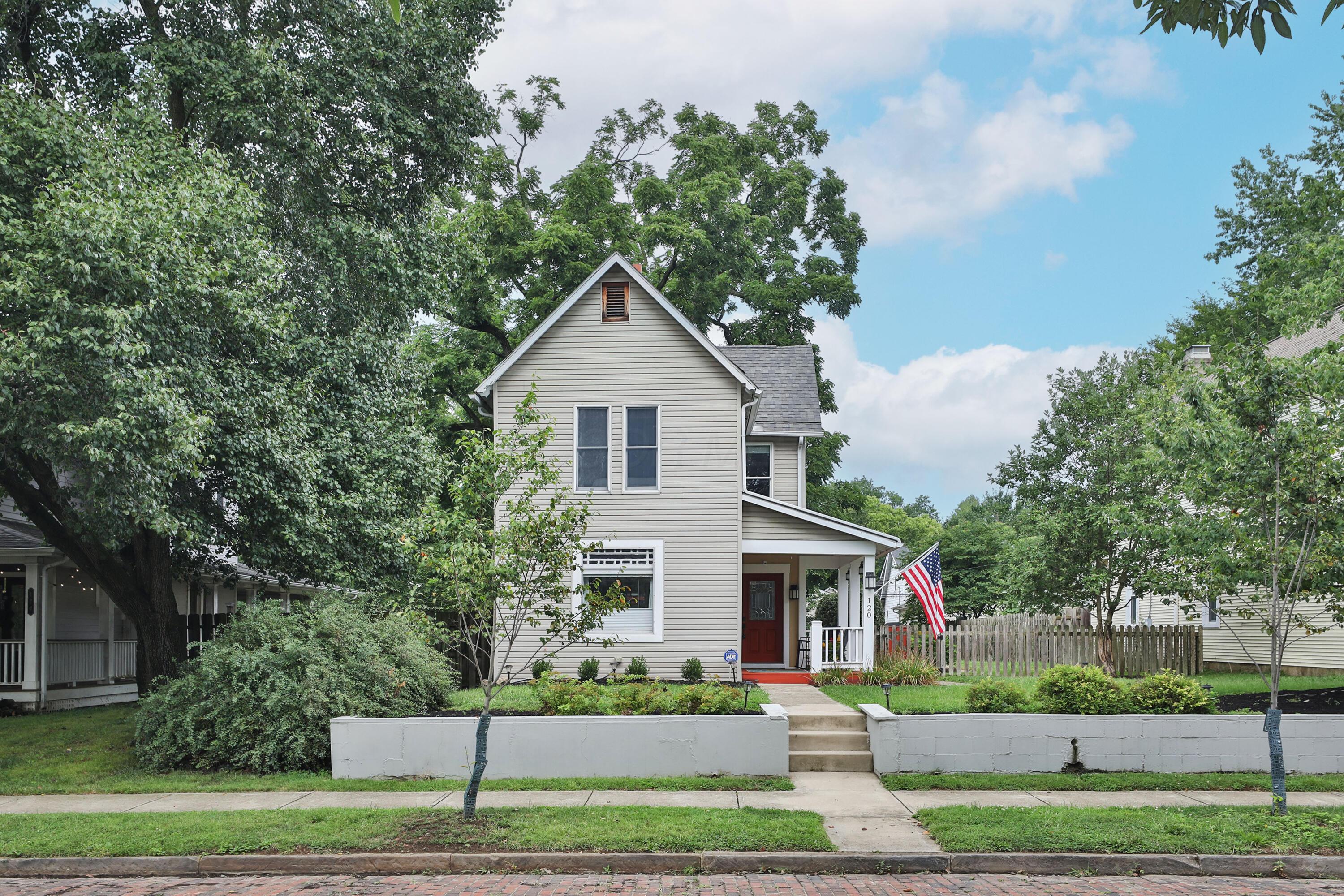 120 W Como Avenue — photo