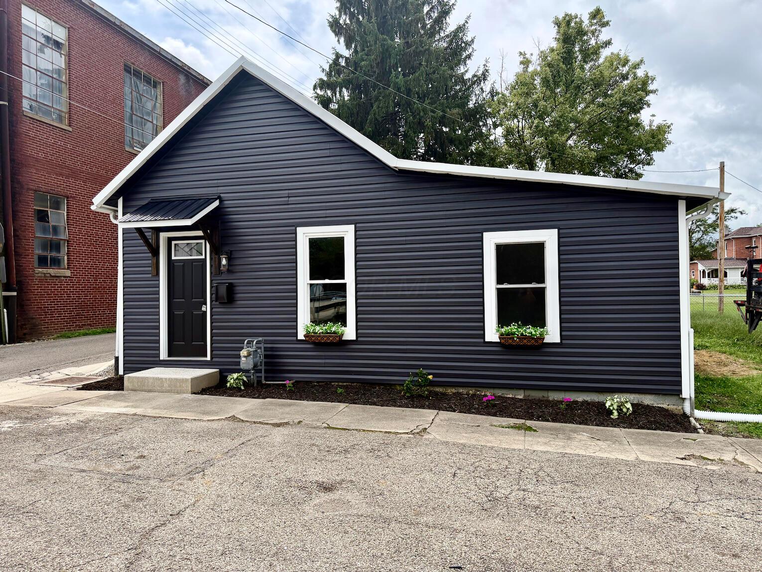 2 W Ing Street — photo