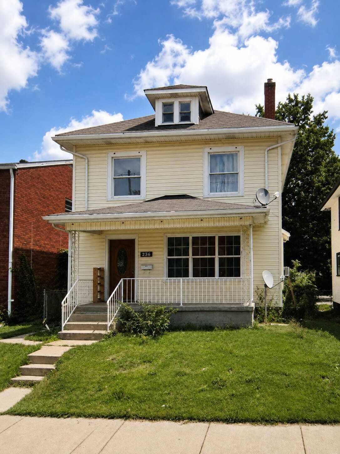 236 S Hague Avenue — photo