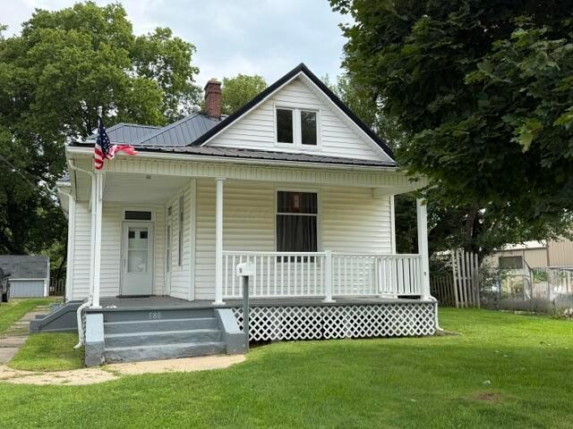 580 E Main Street — photo