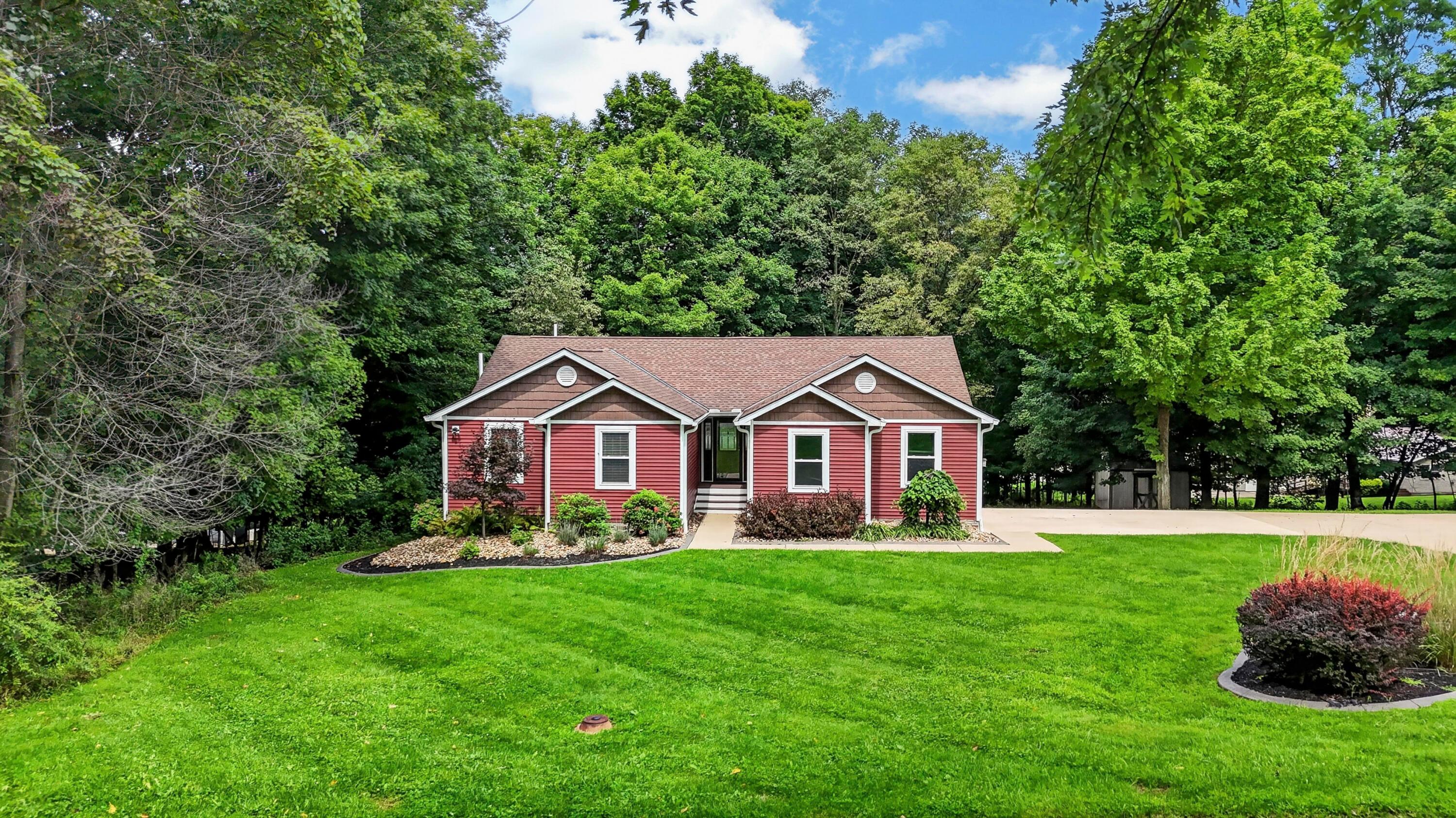 365 Valleybrook Circle — photo