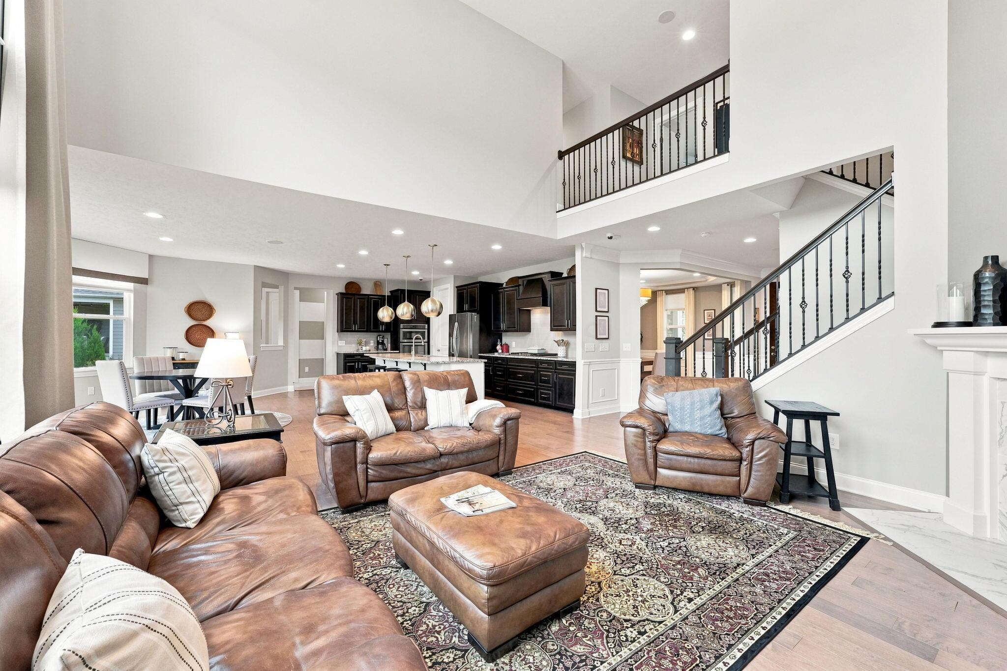 6117 Brookview Manor Drive — photo