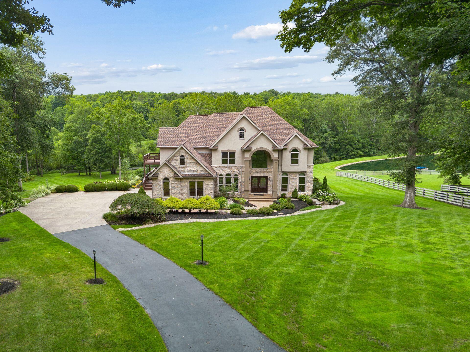 5872 Lancaster-Circleville Road SW — photo