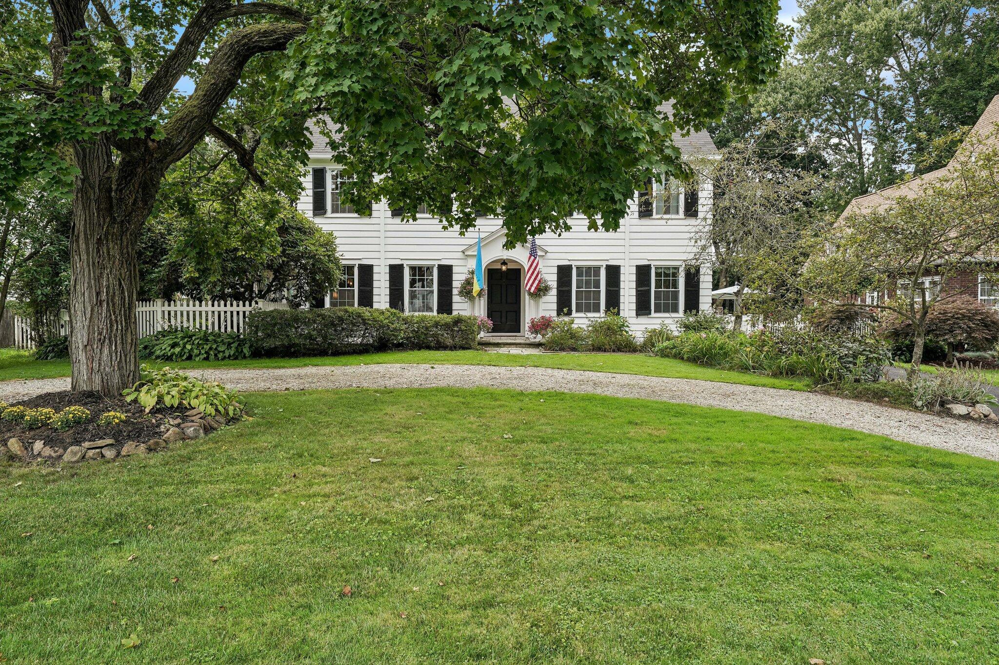 170 Overwood Road — photo
