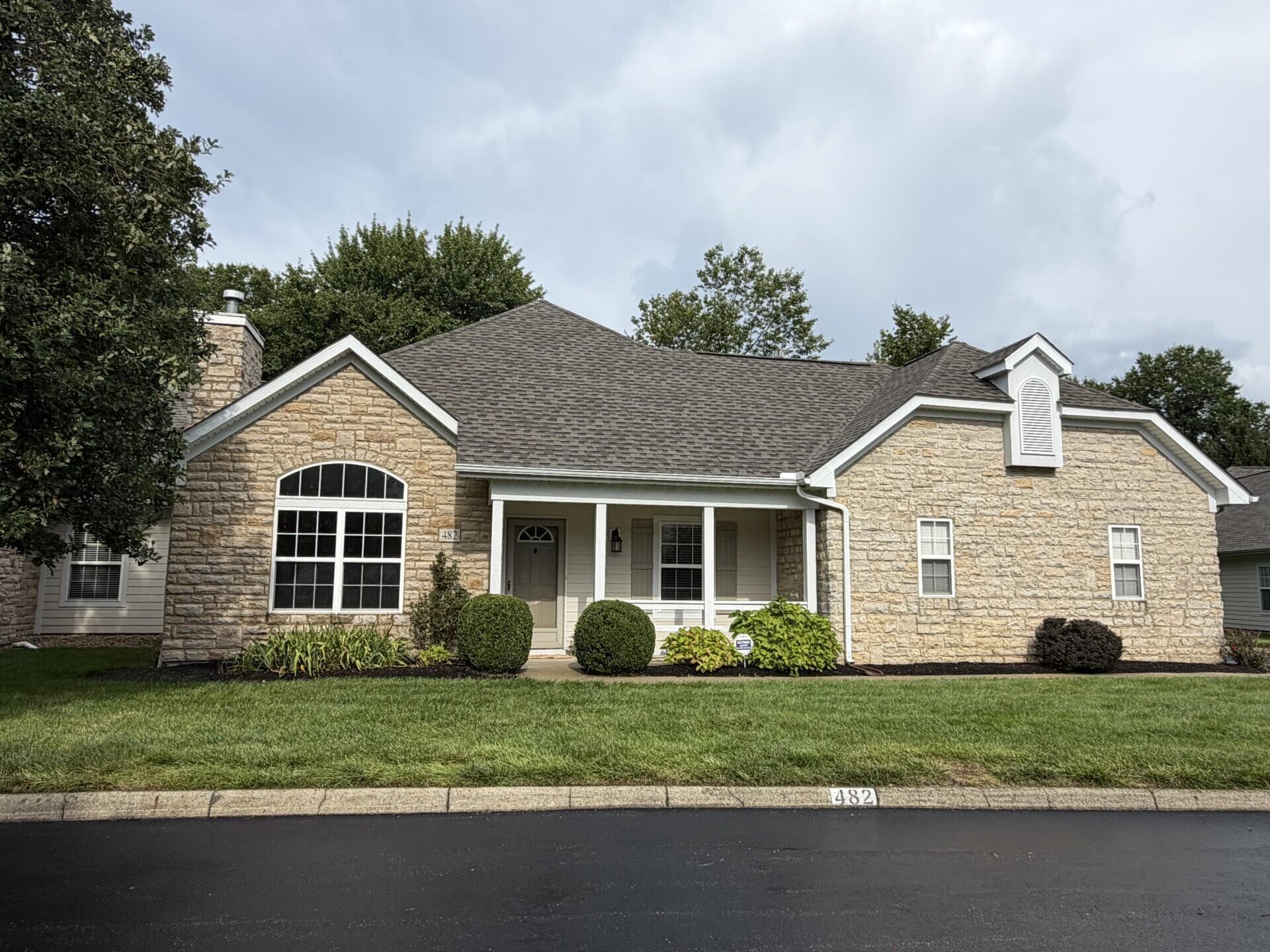 482 Commons Drive — photo