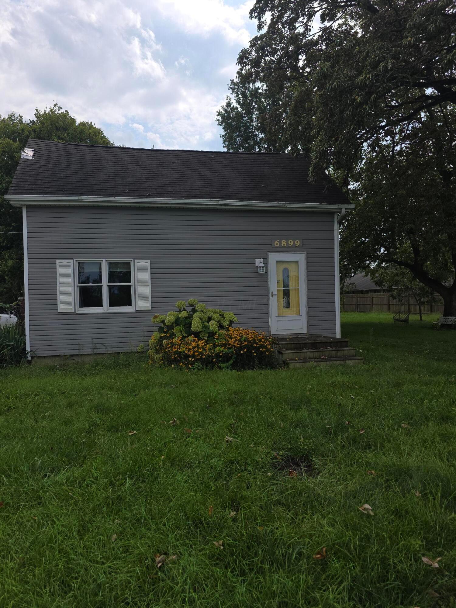 6899 Long Road — photo