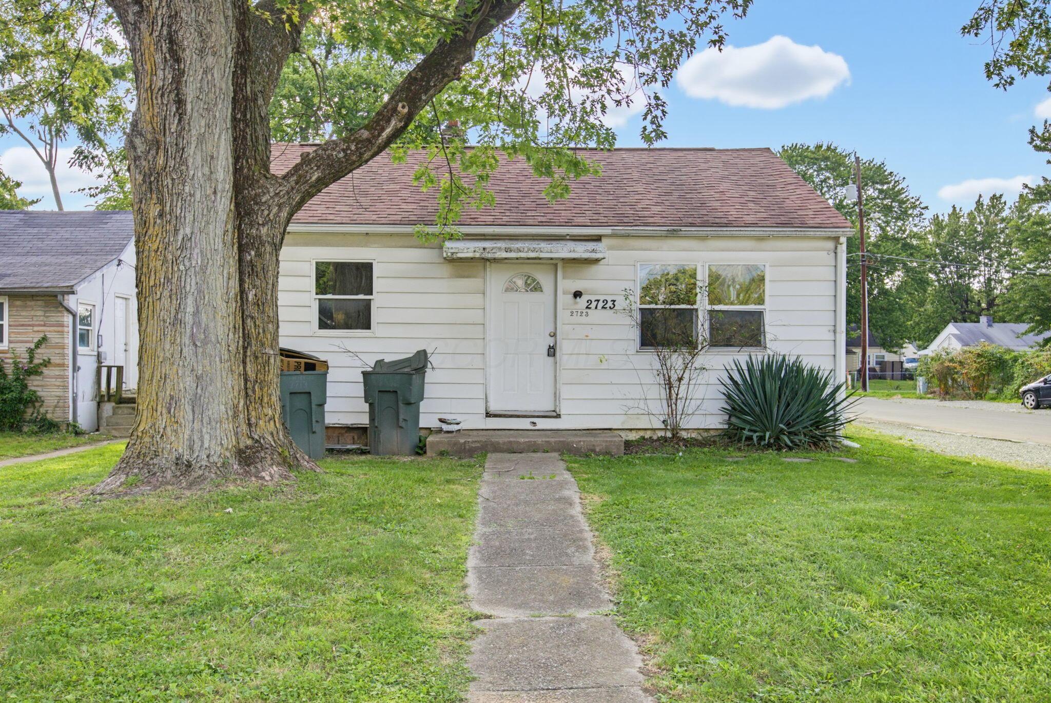 2723 Mcguffey Road — photo