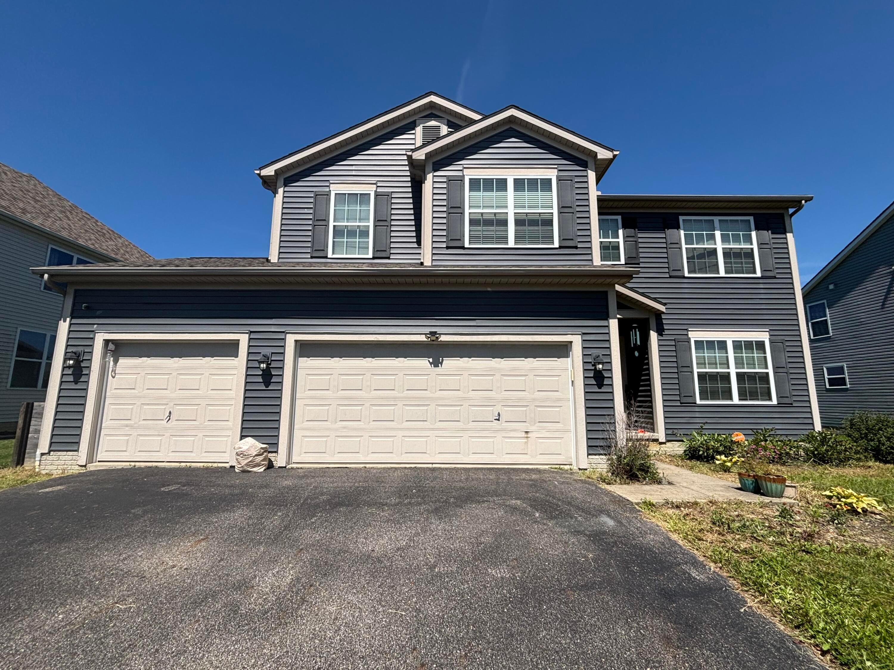 196 Silver Maple Road — photo