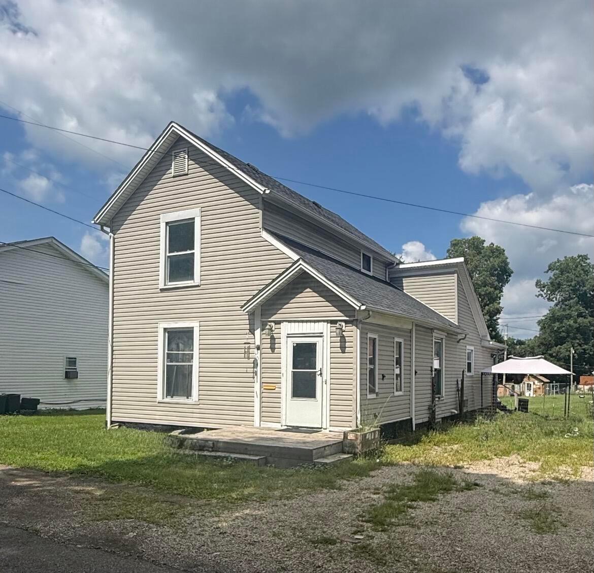 304 W High Avenue — photo