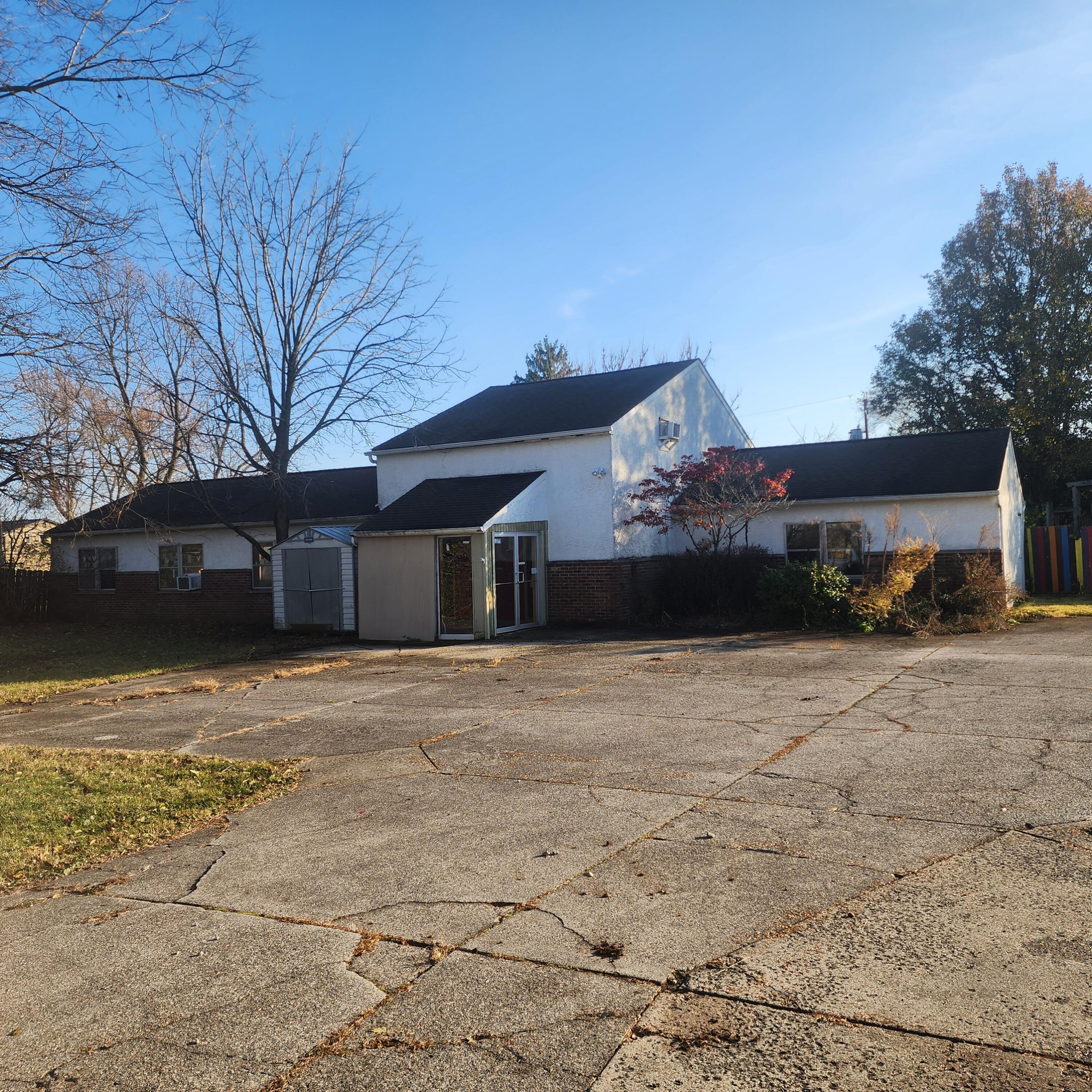 1335 Francisco Road — photo