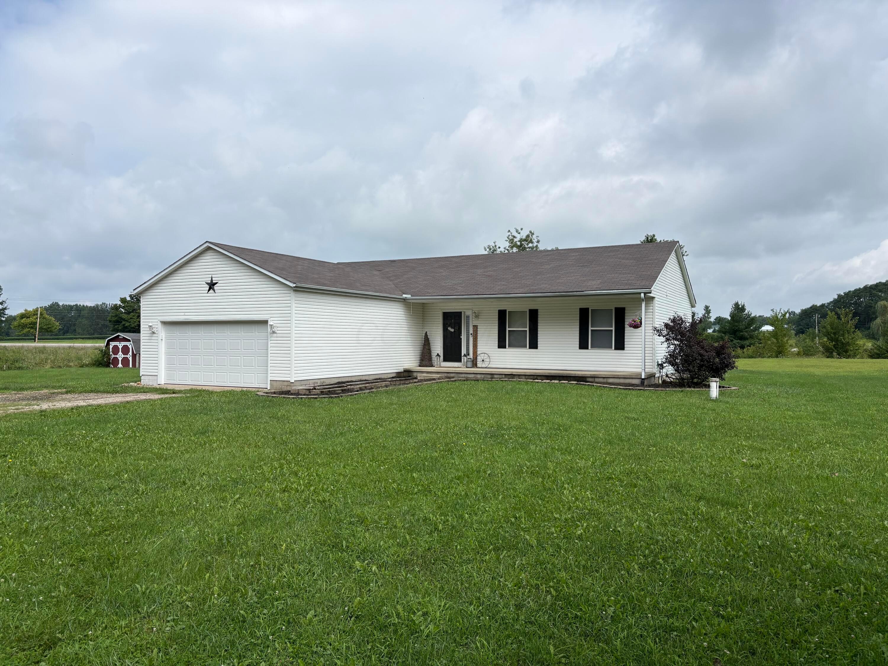 6045 Township Rd 87 — photo