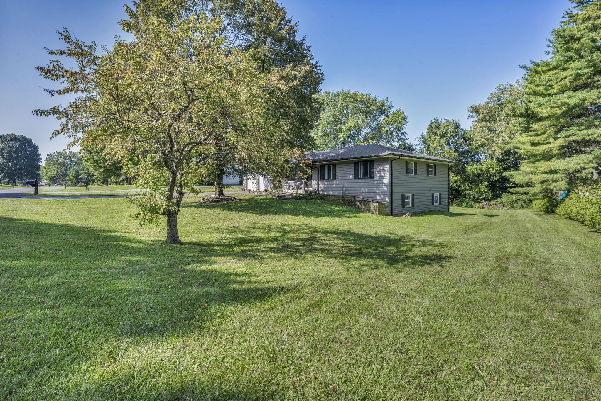 13811 Carriage Lane NW — photo