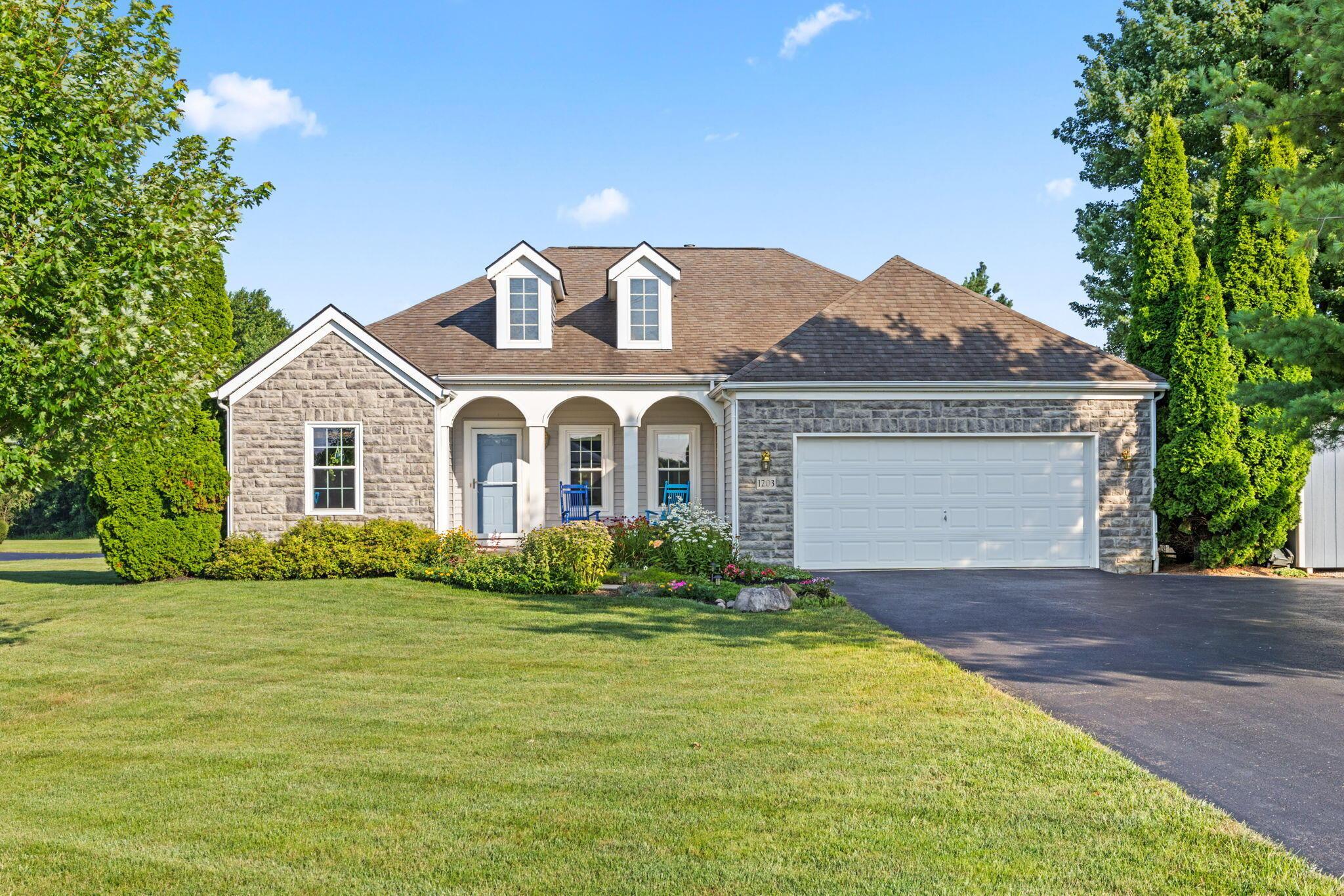 1203 Winding Creek Lane — photo