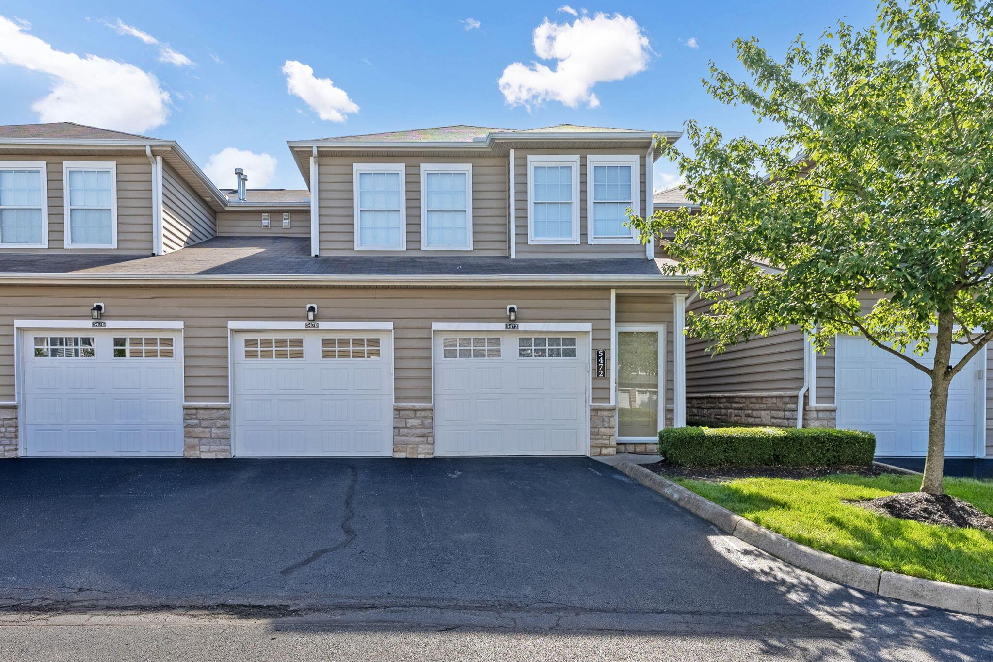 5470 Nottinghamshire Lane — photo