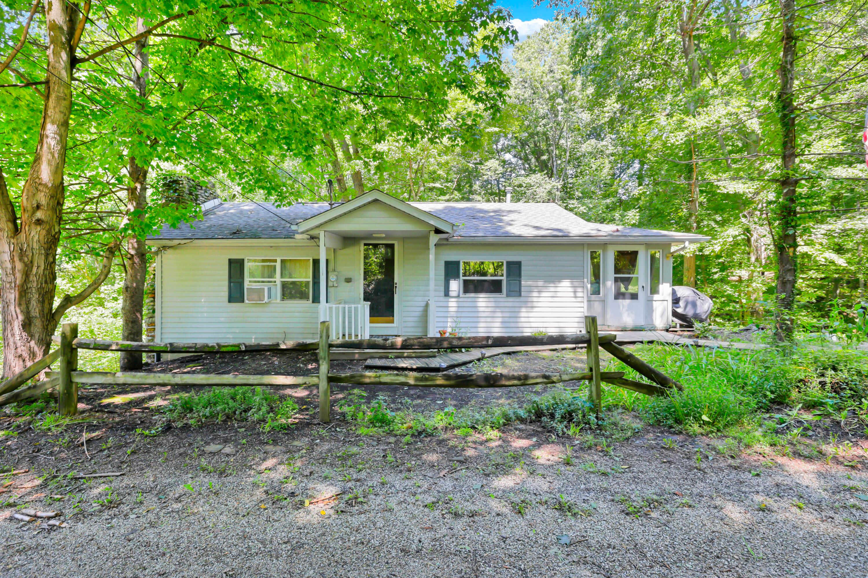 9126 Walnut Dowler Road — photo