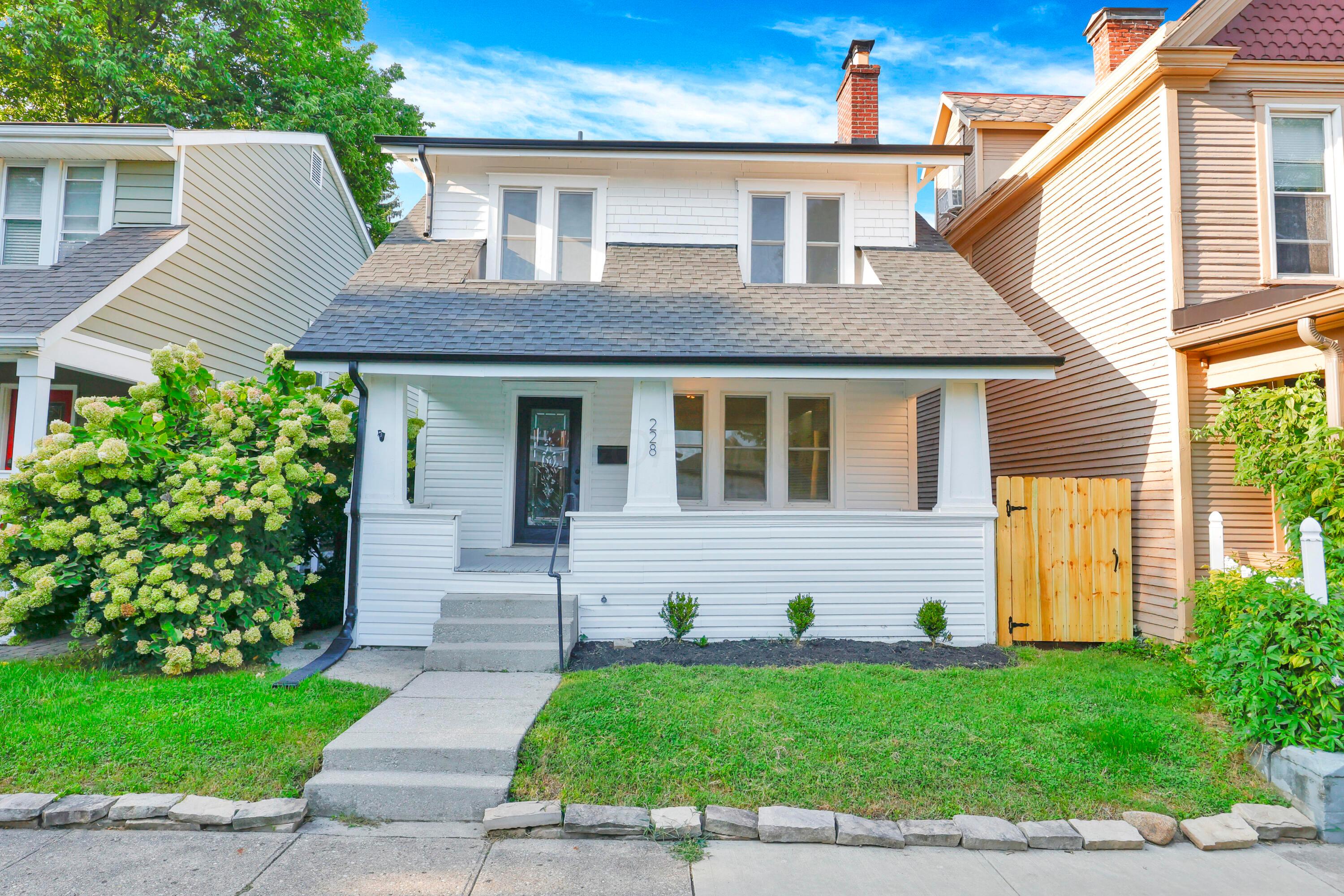 228 E Gates Street — photo