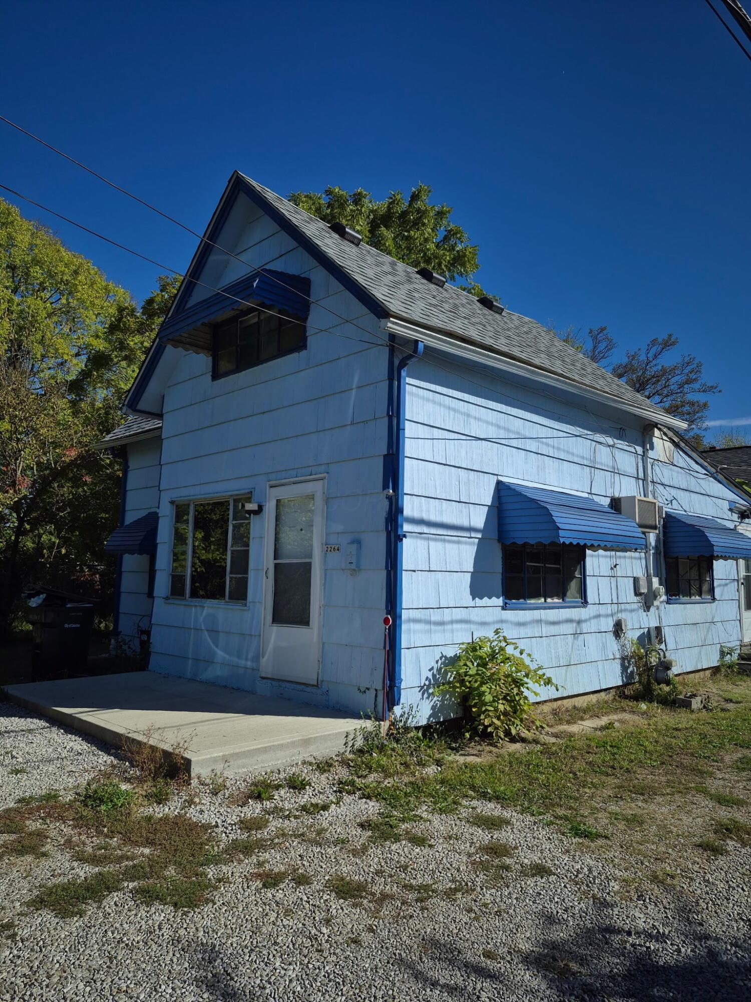 2264 Shelton Street — photo