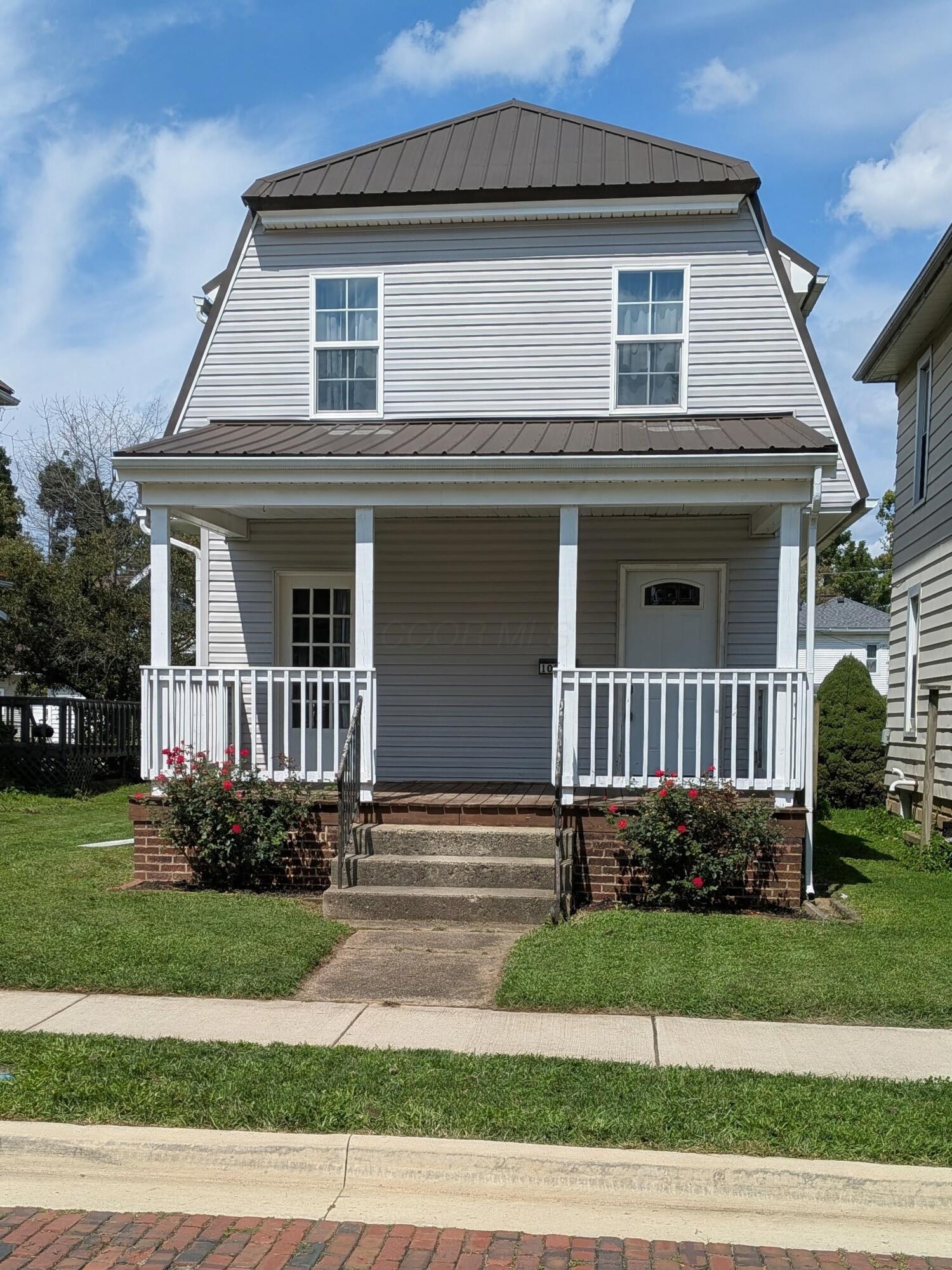 103 Oak Street, 103 1/2 — photo