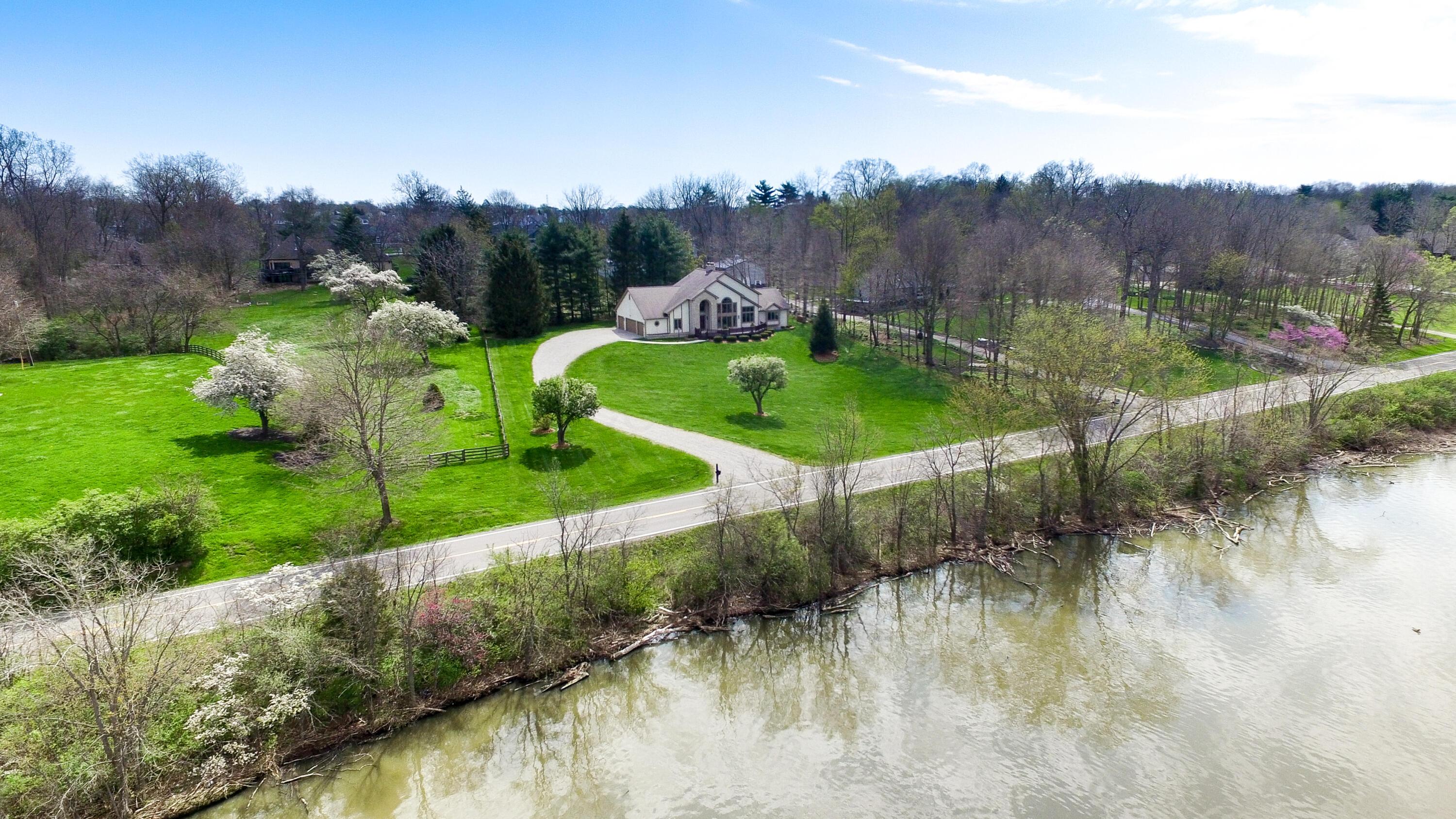 7263 Riverside Drive, Powell, OH 43065 — photo 2