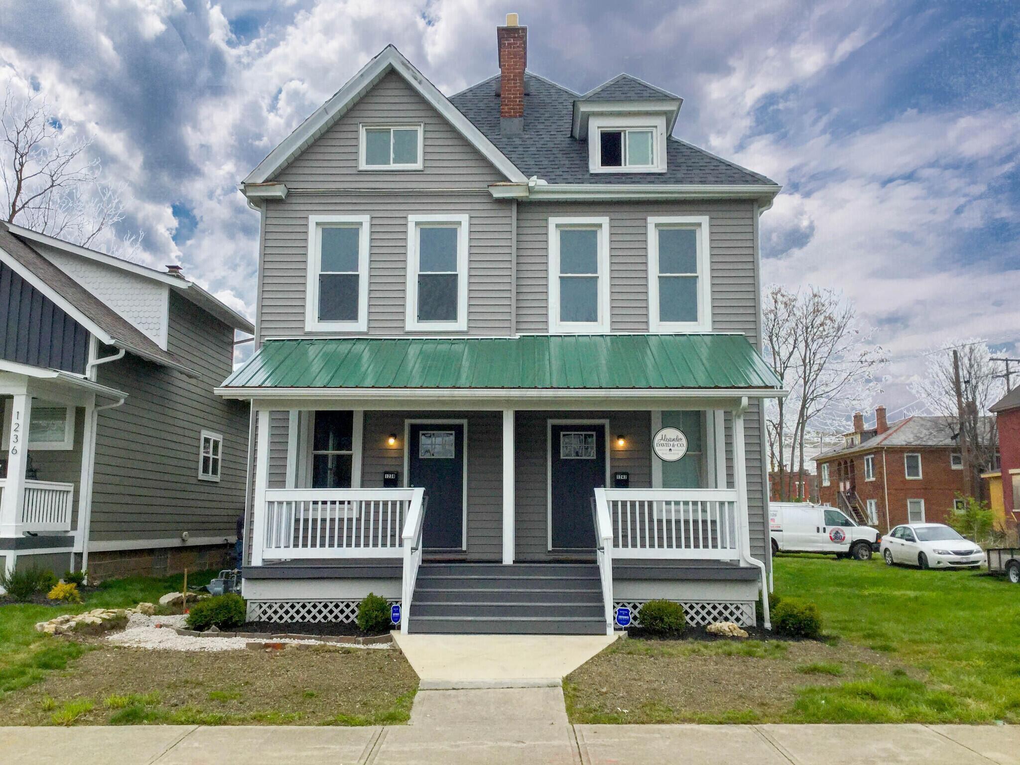 1242 E Mound Street — photo