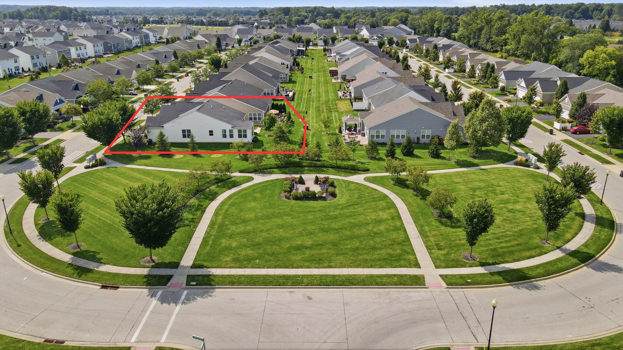 2057 Common Bent Drive — photo