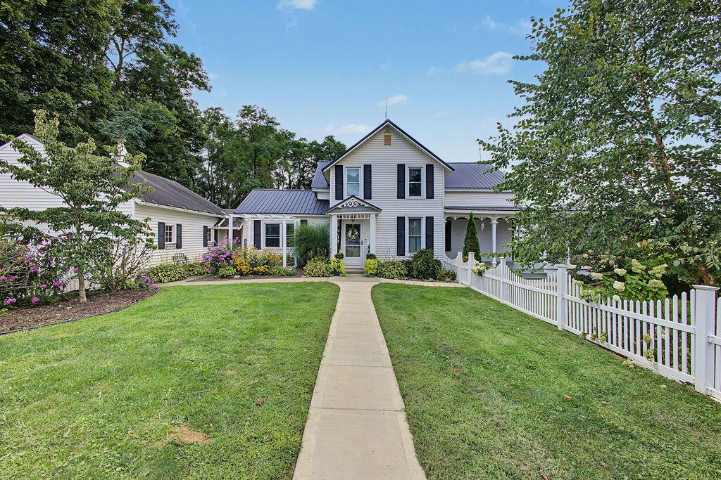8940 Green Valley Road — photo