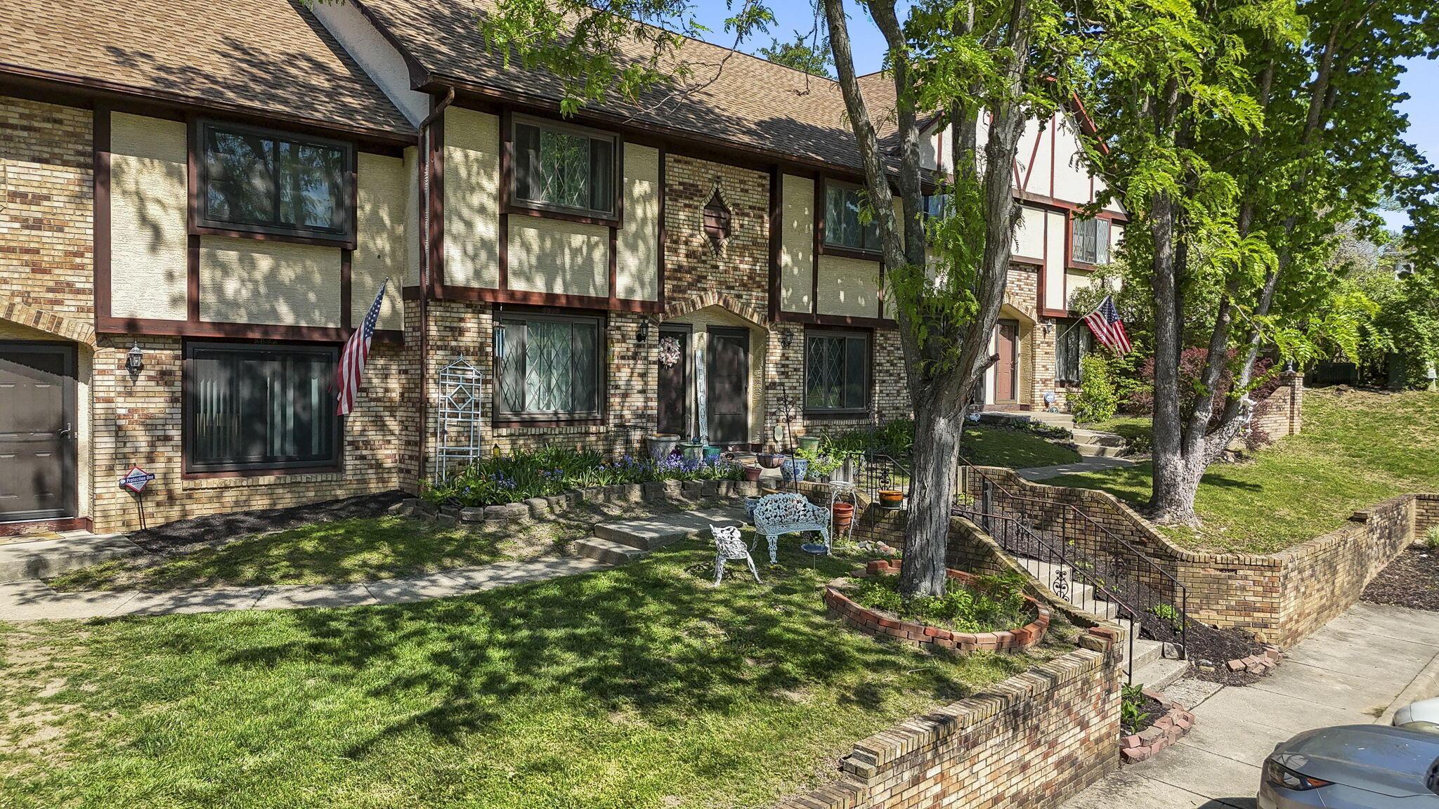 3032 Blendon Woods Boulevard — photo