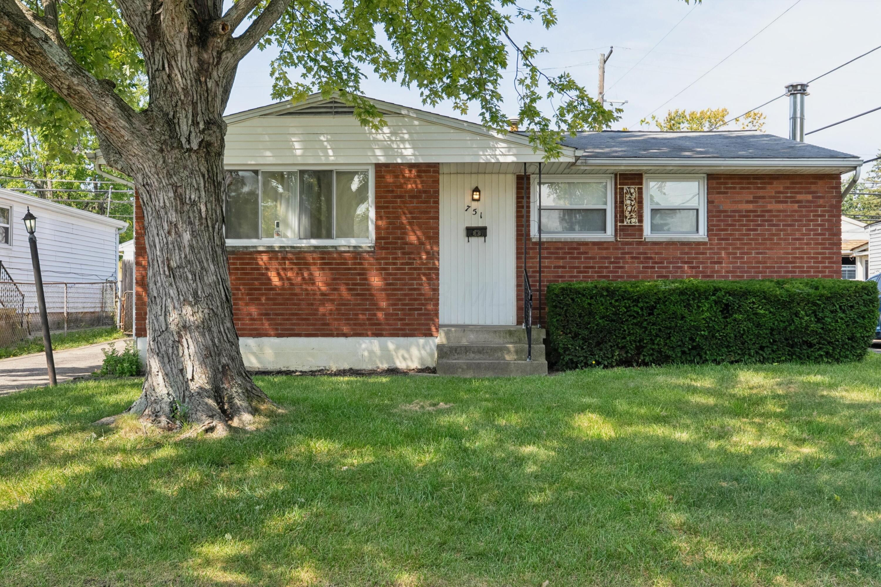 751 Glenmoor Drive — photo