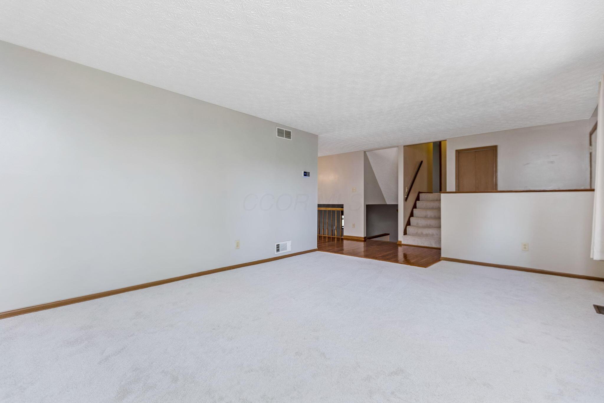 4465 Pine Hills Court NW — photo