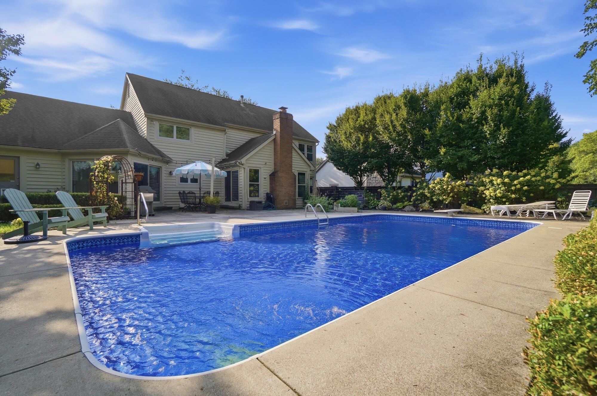 367 Barrington Drive — photo