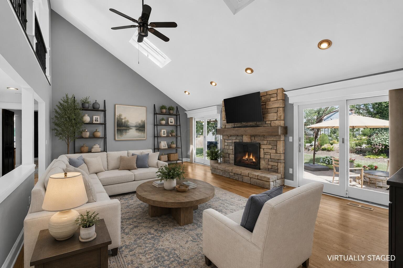 206 Baranof W — photo