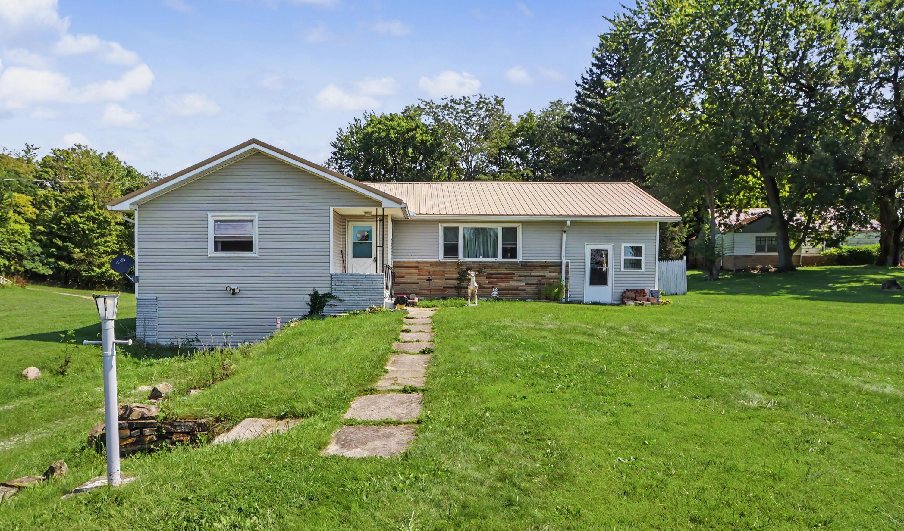 8659 Township Road 34 — photo