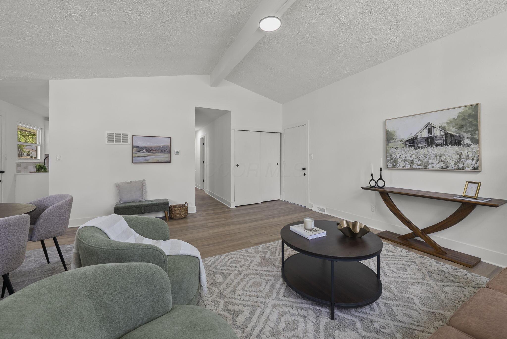4927 Betsy Drive — photo