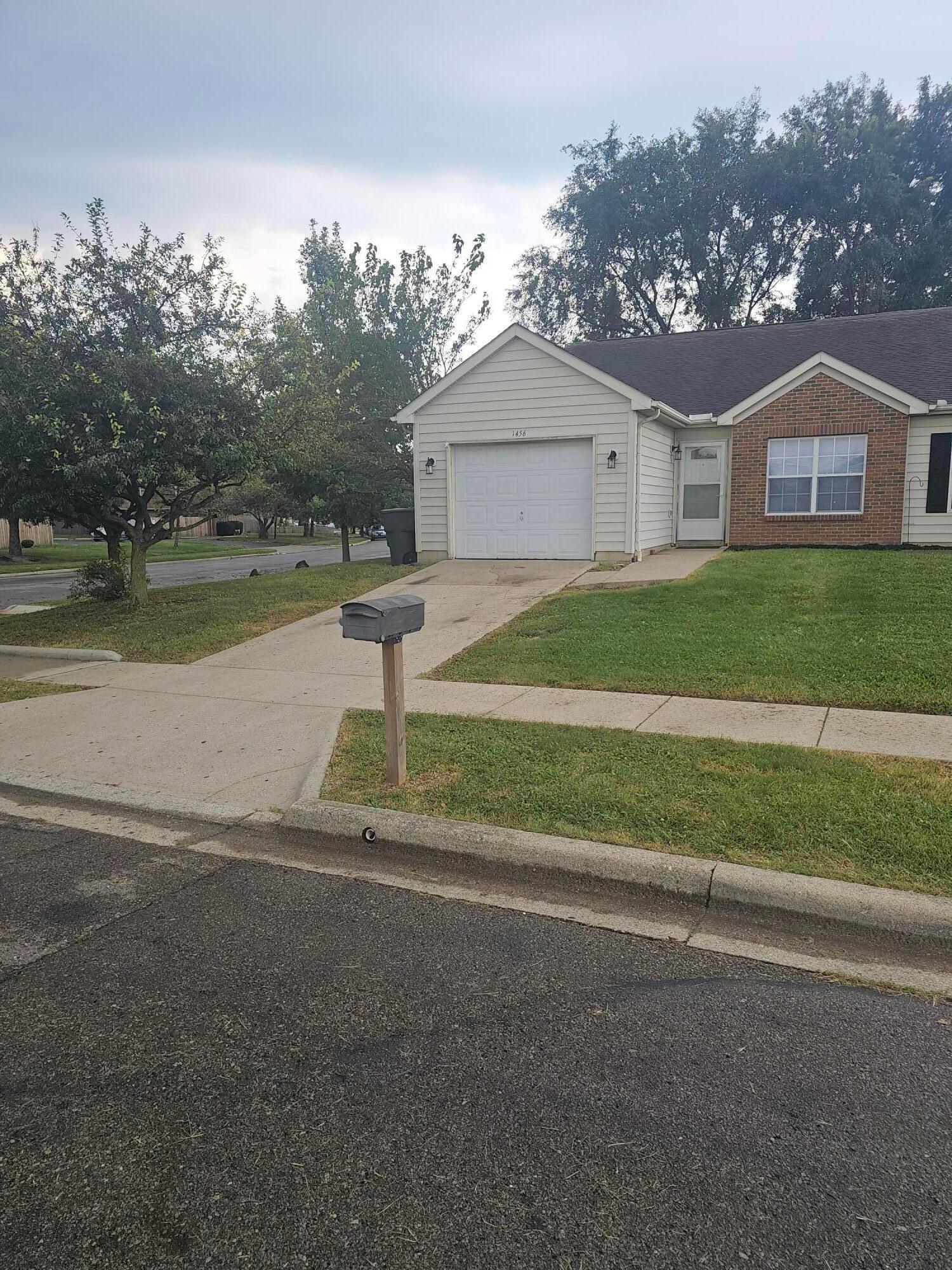 1456 October Ridge Court — photo