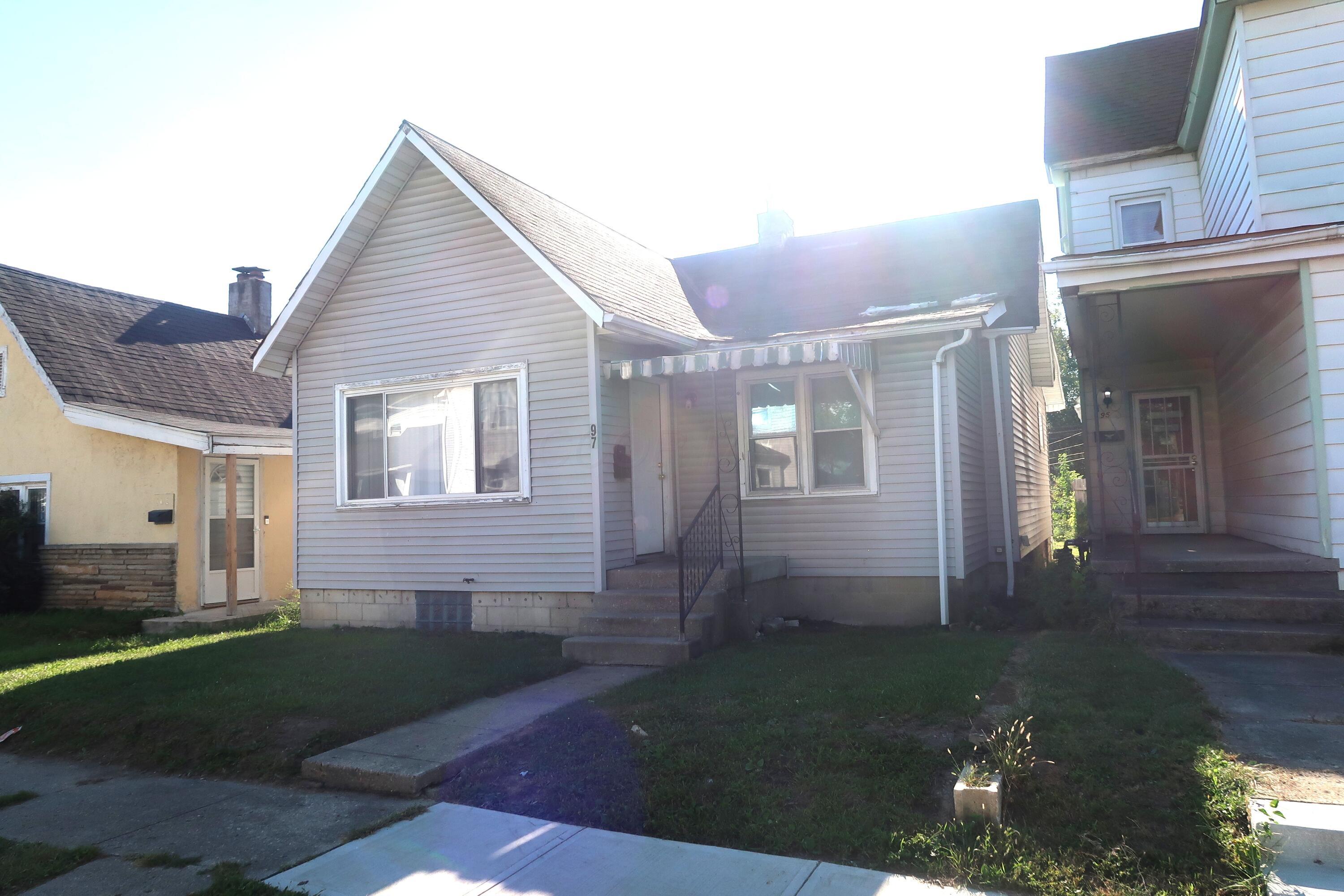 97 S Oakley Avenue — photo