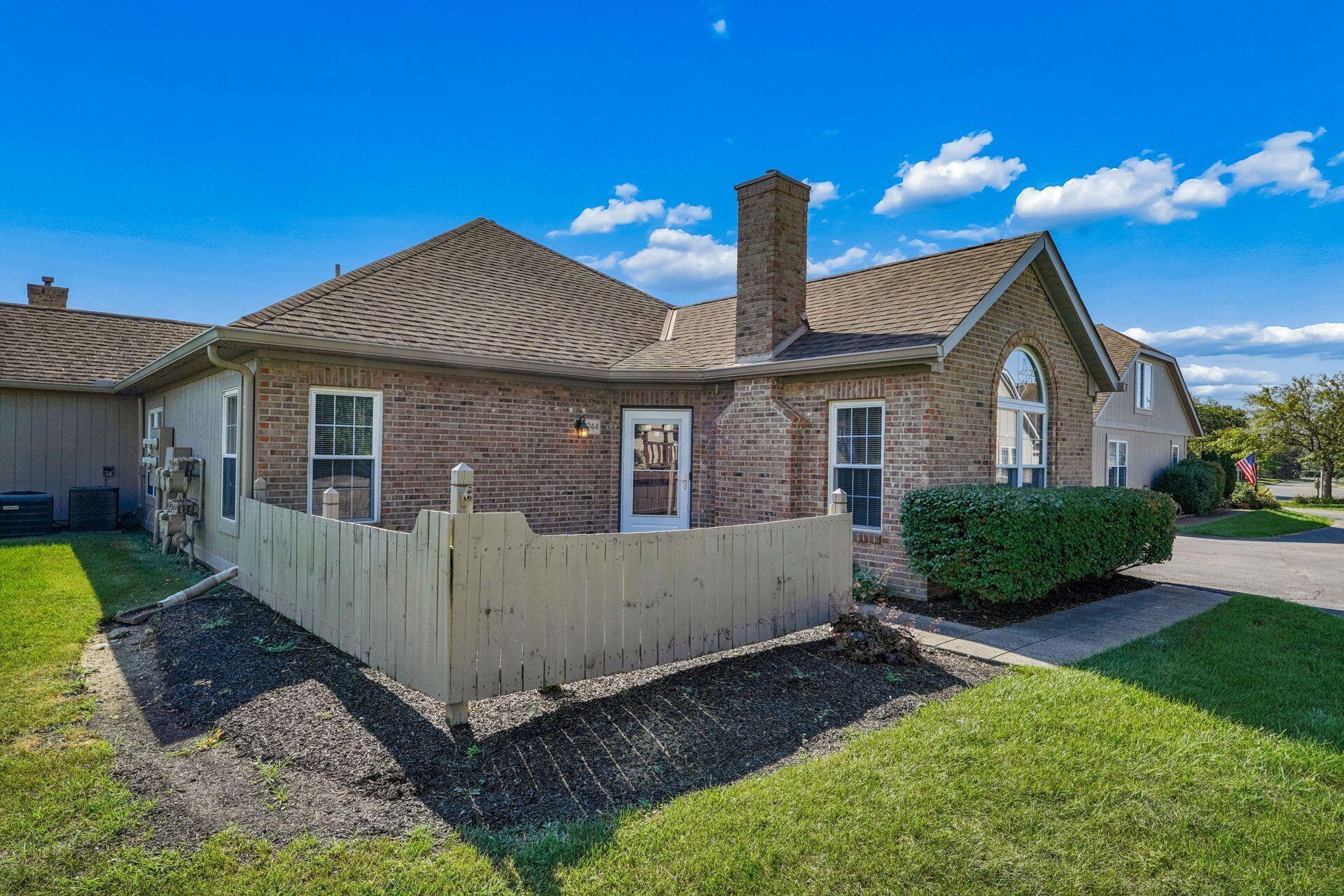 2244 Willowside Lane — photo