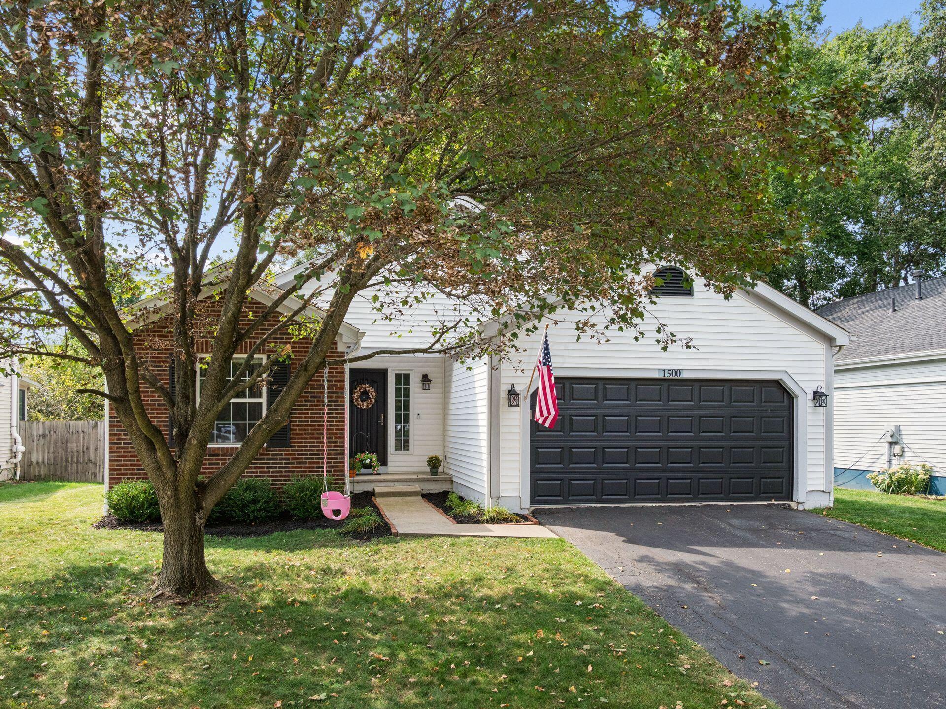 1500 Meadowlark Lane — photo