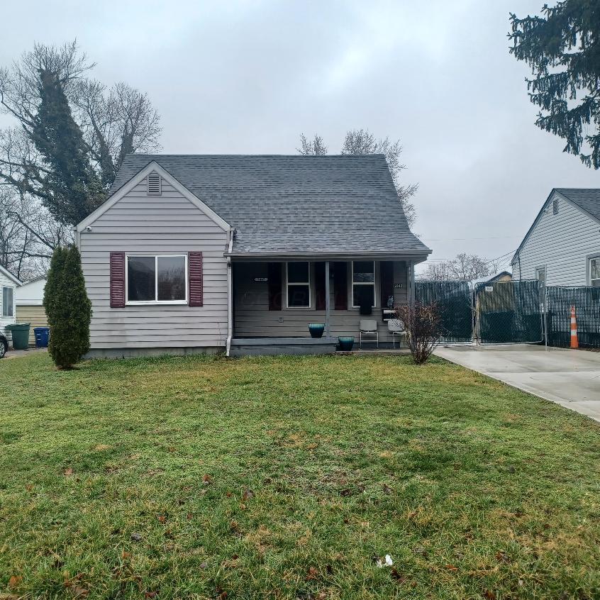 2442 Meredith Drive — photo