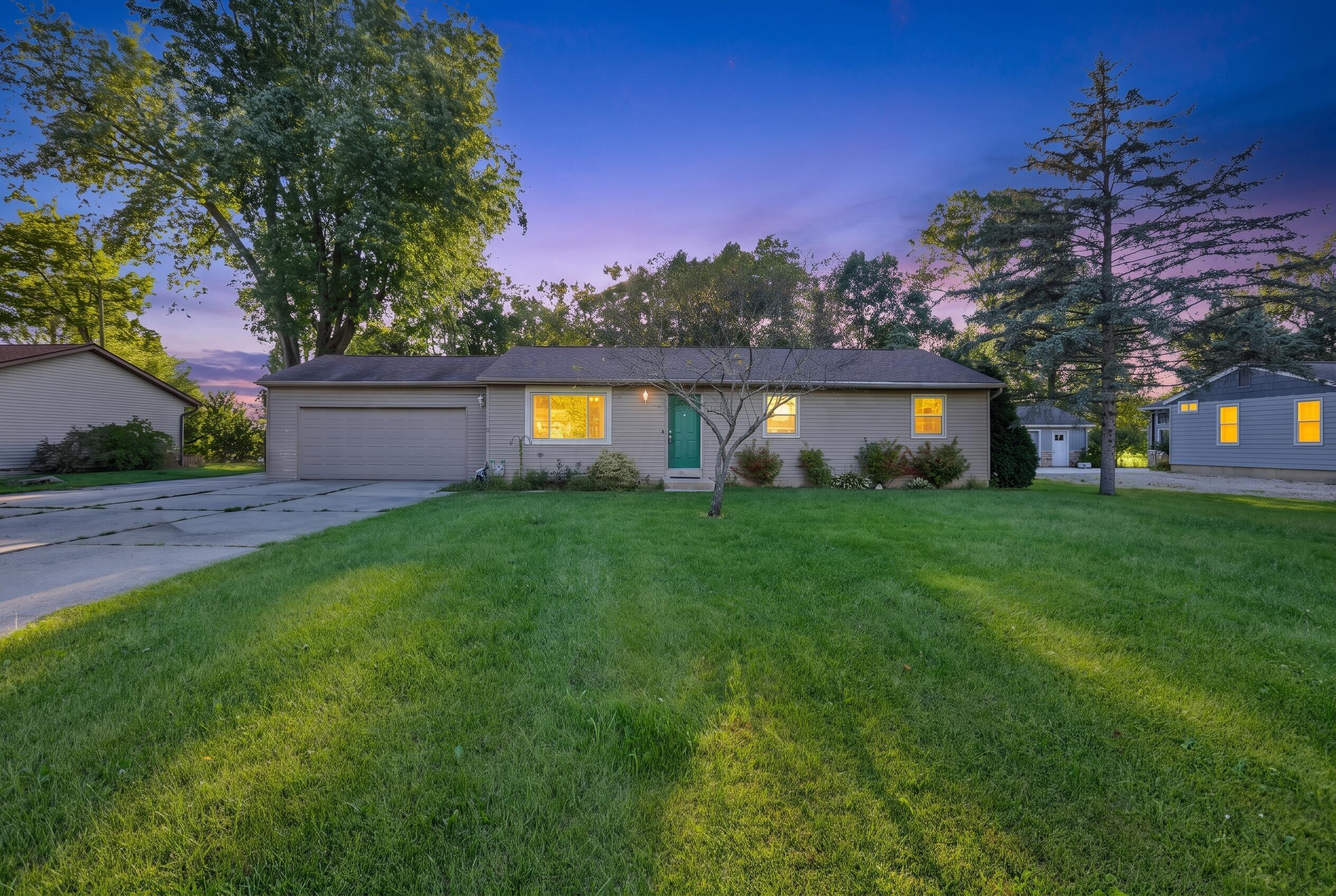 104 Cavalcade Lane SW — photo