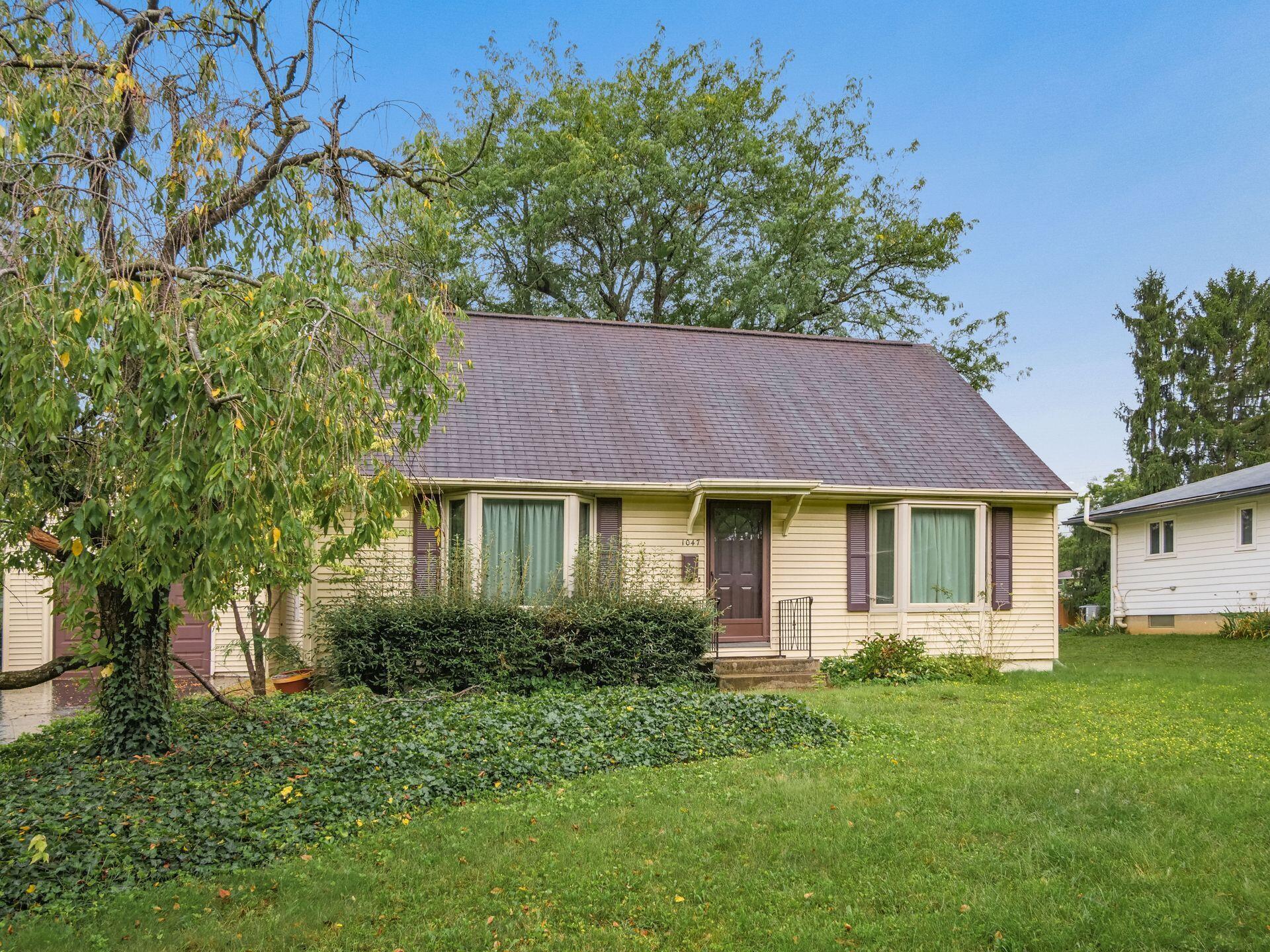 1047 Oberlin Drive — photo