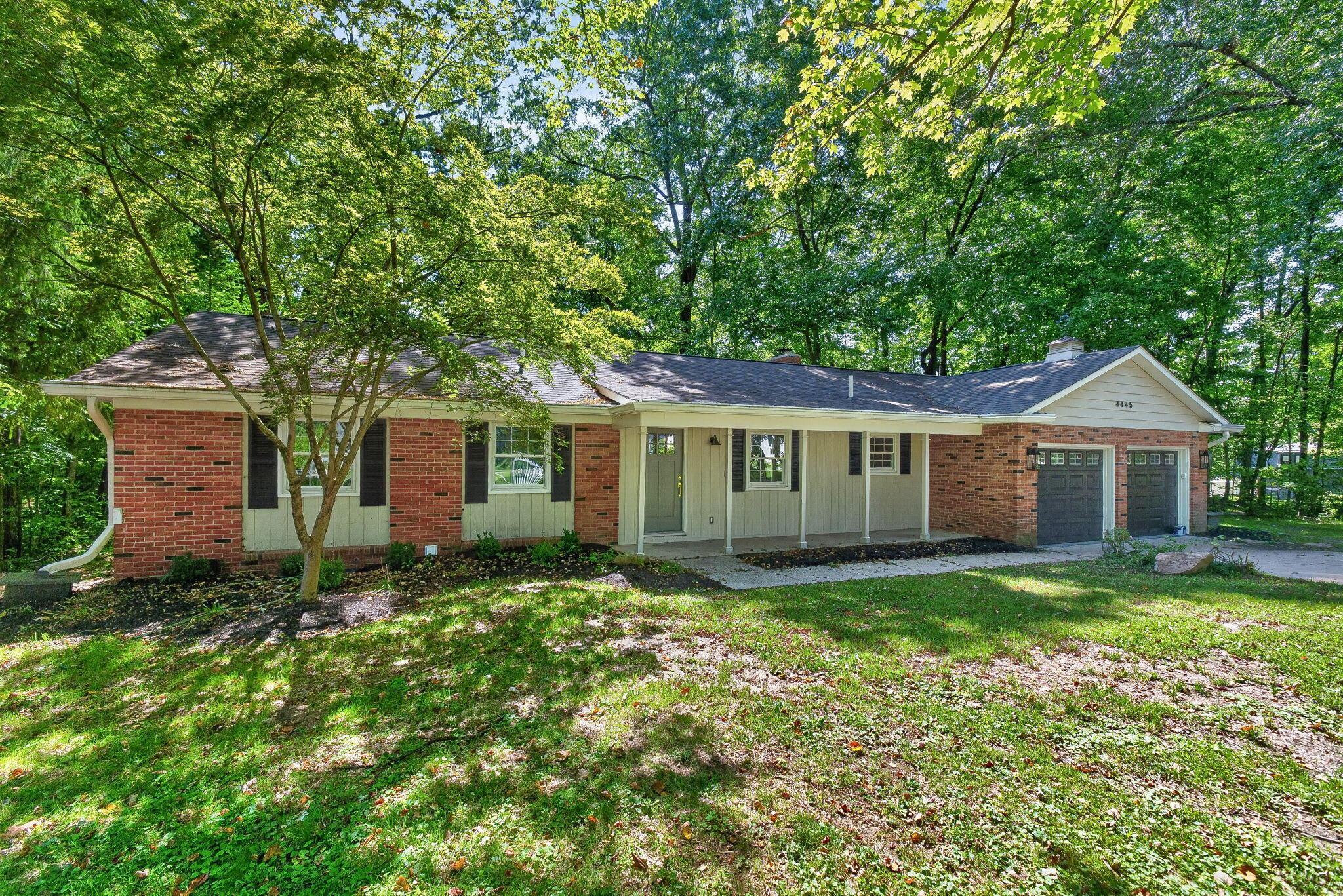 4445 Central College Road — photo