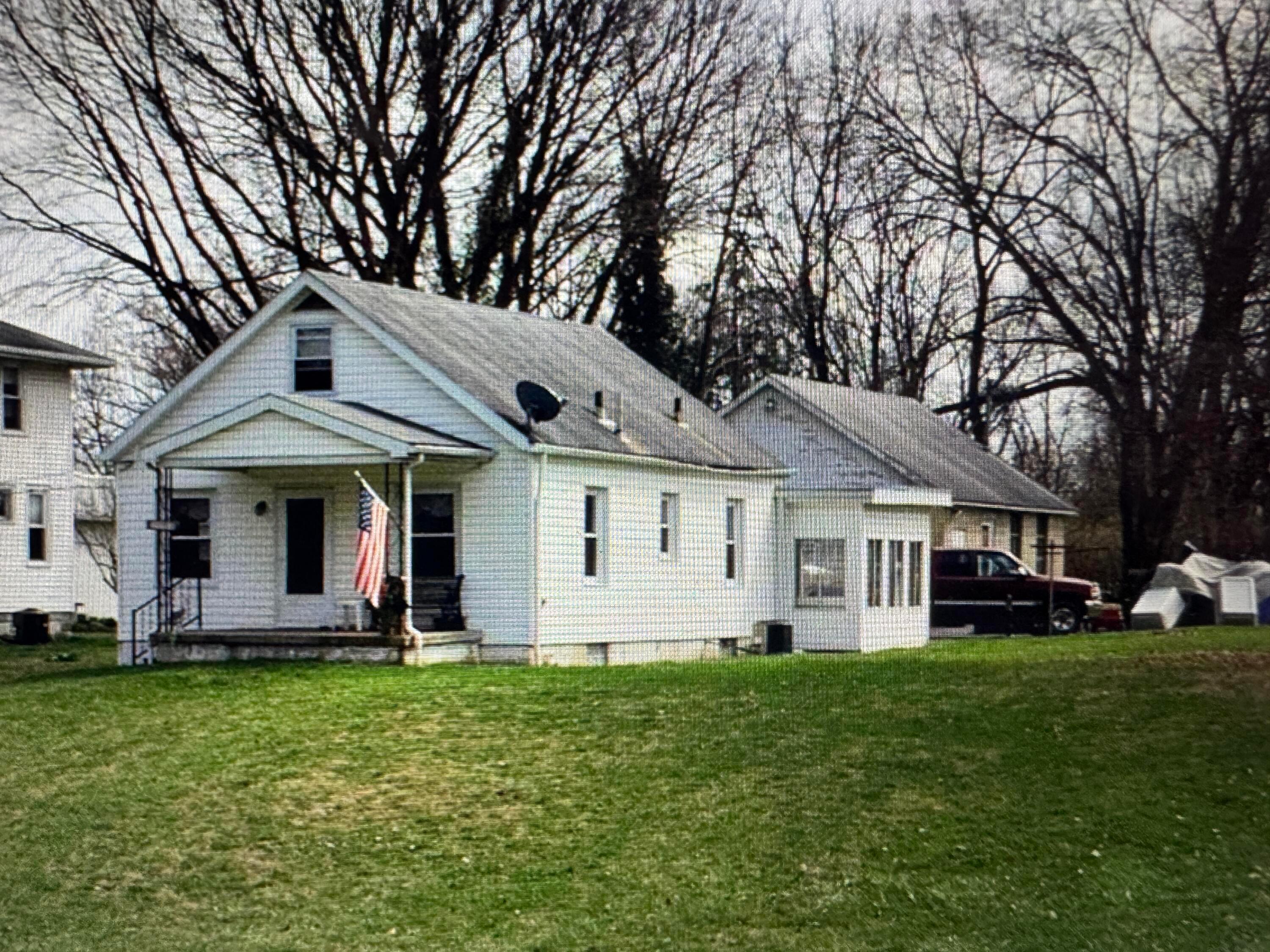 1085 Hart Road — photo