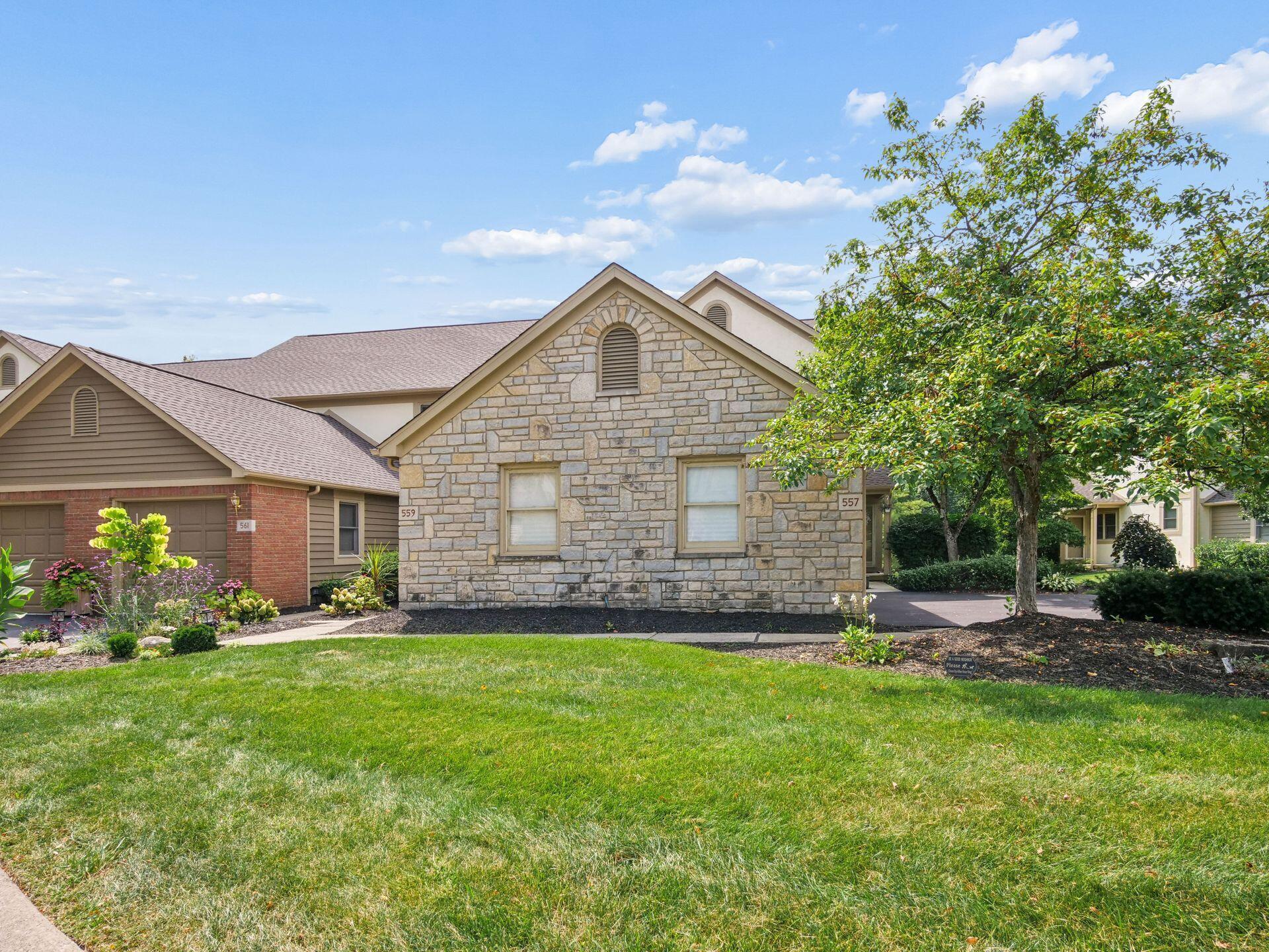 559 Spring Brook Court E, 16 — photo