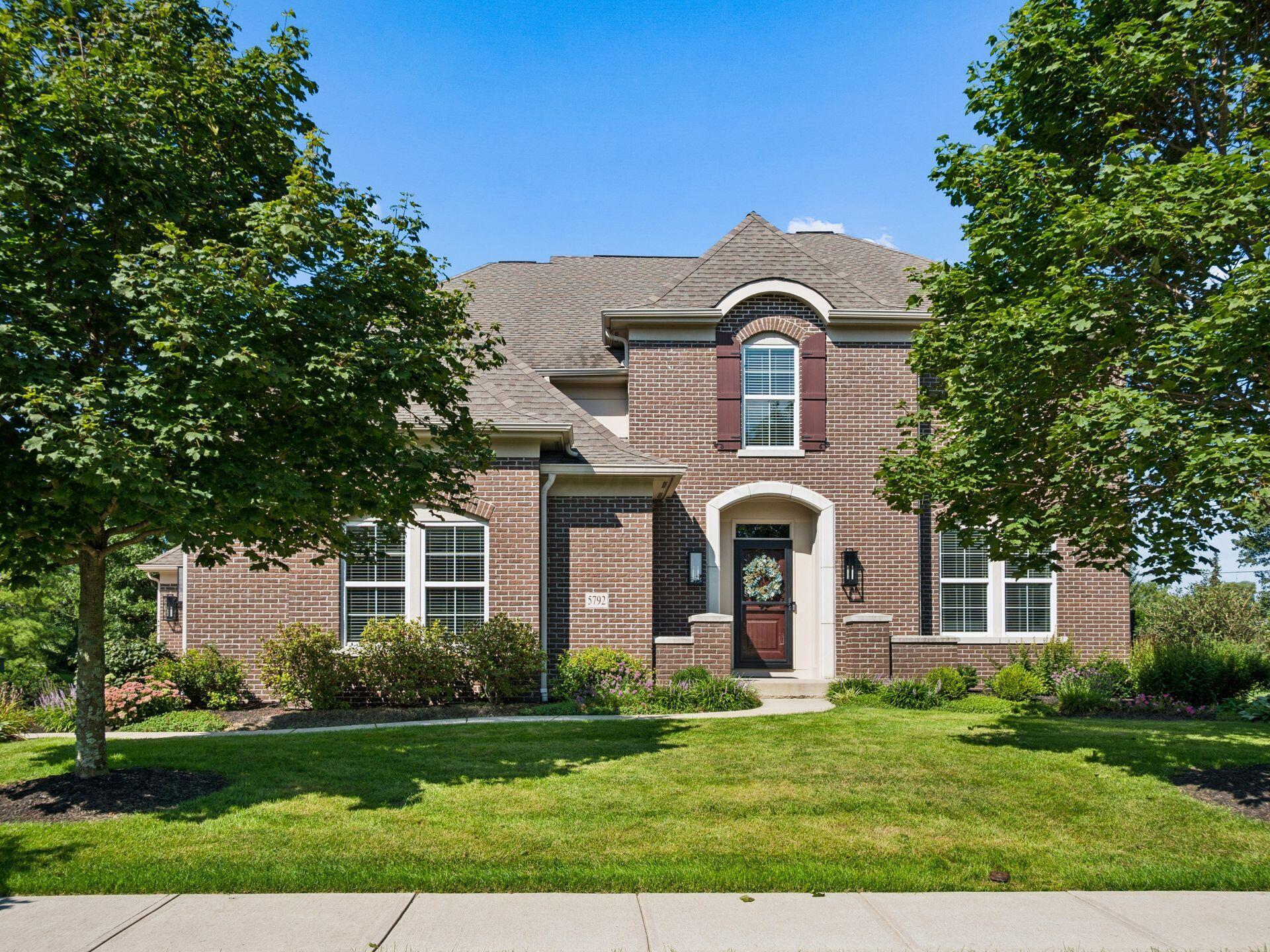5792 Trafalgar Lane — photo