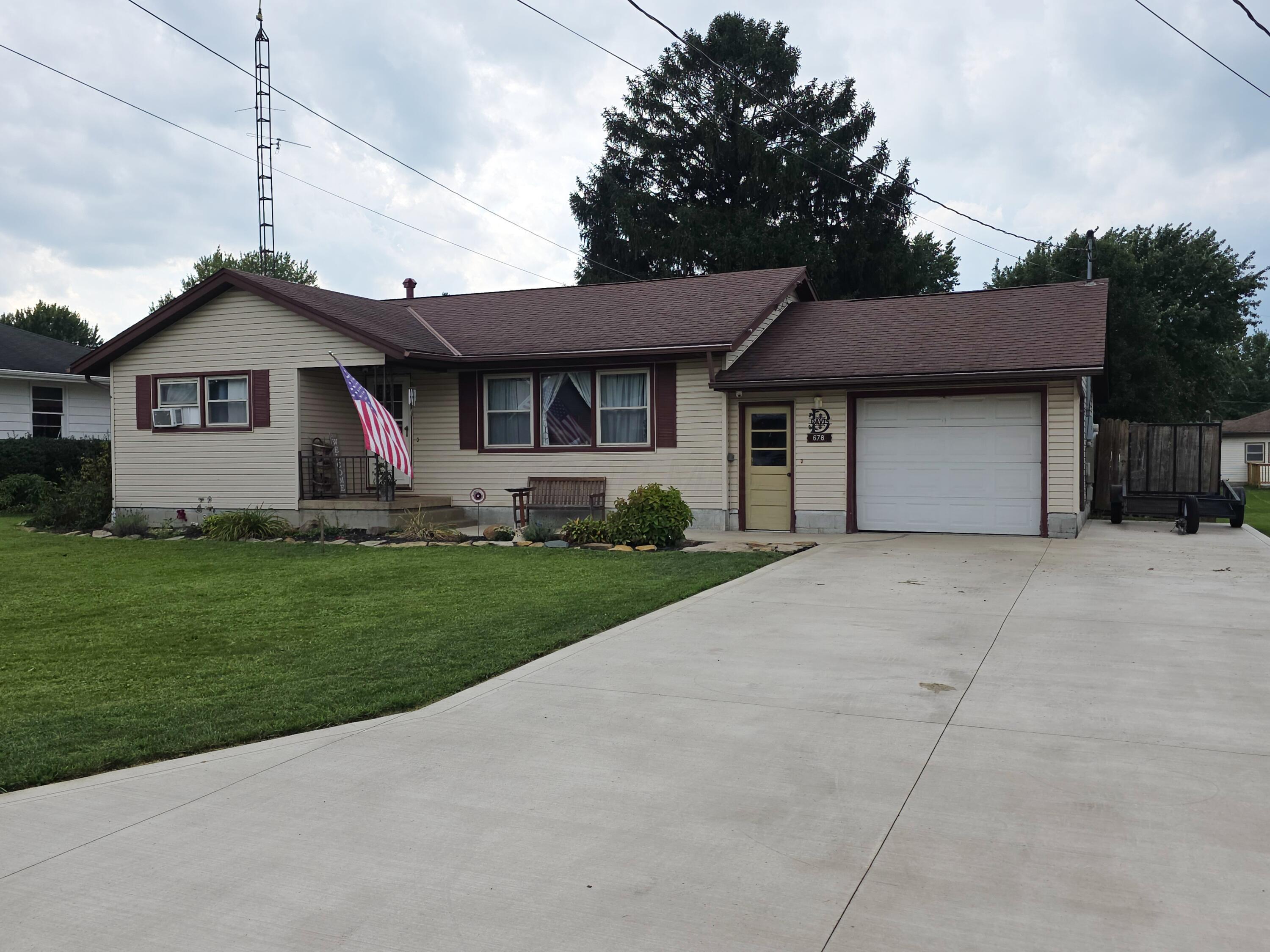 678 Willowcrest Lane — photo