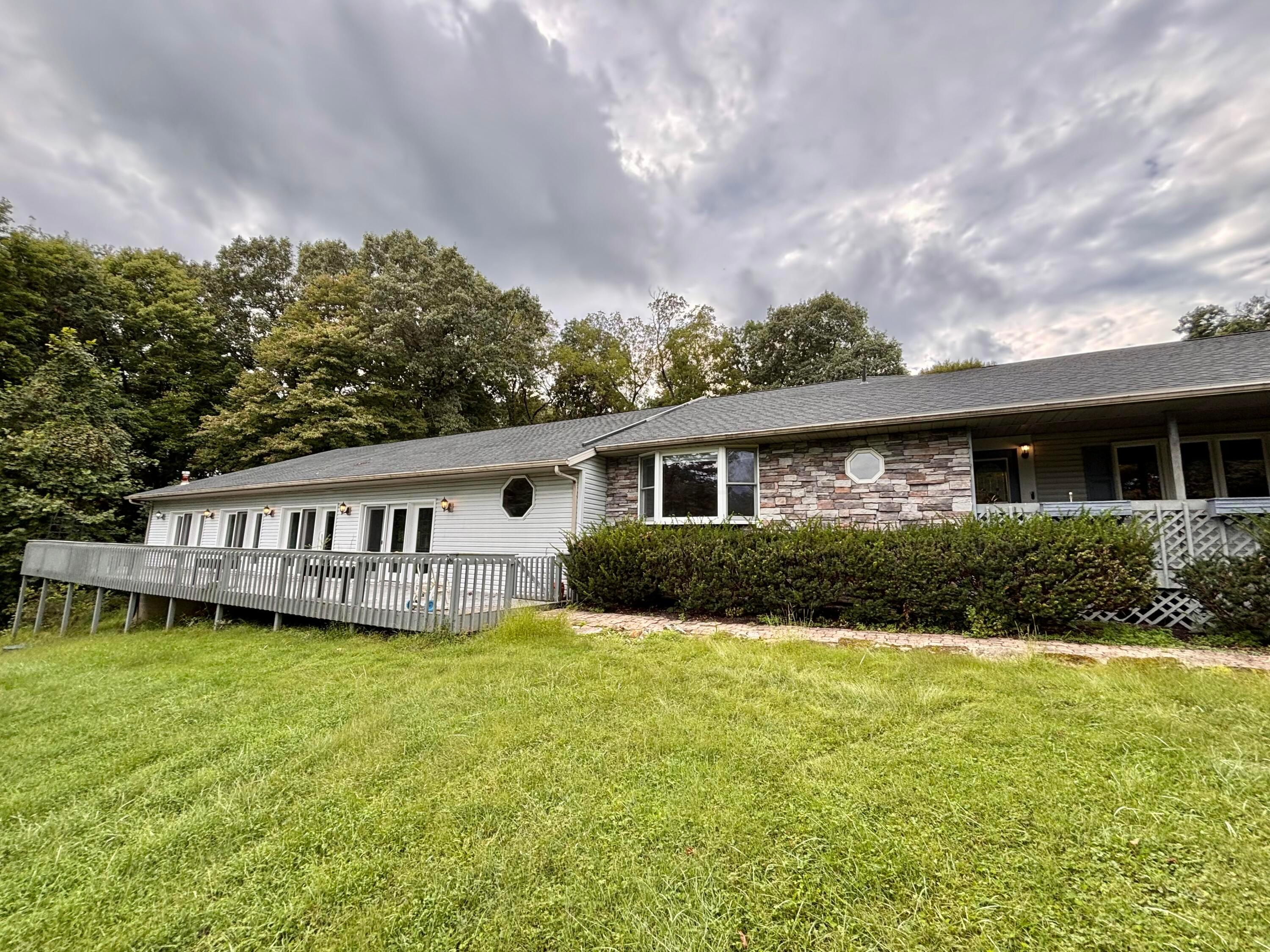 2297 Dayton Road NE — photo